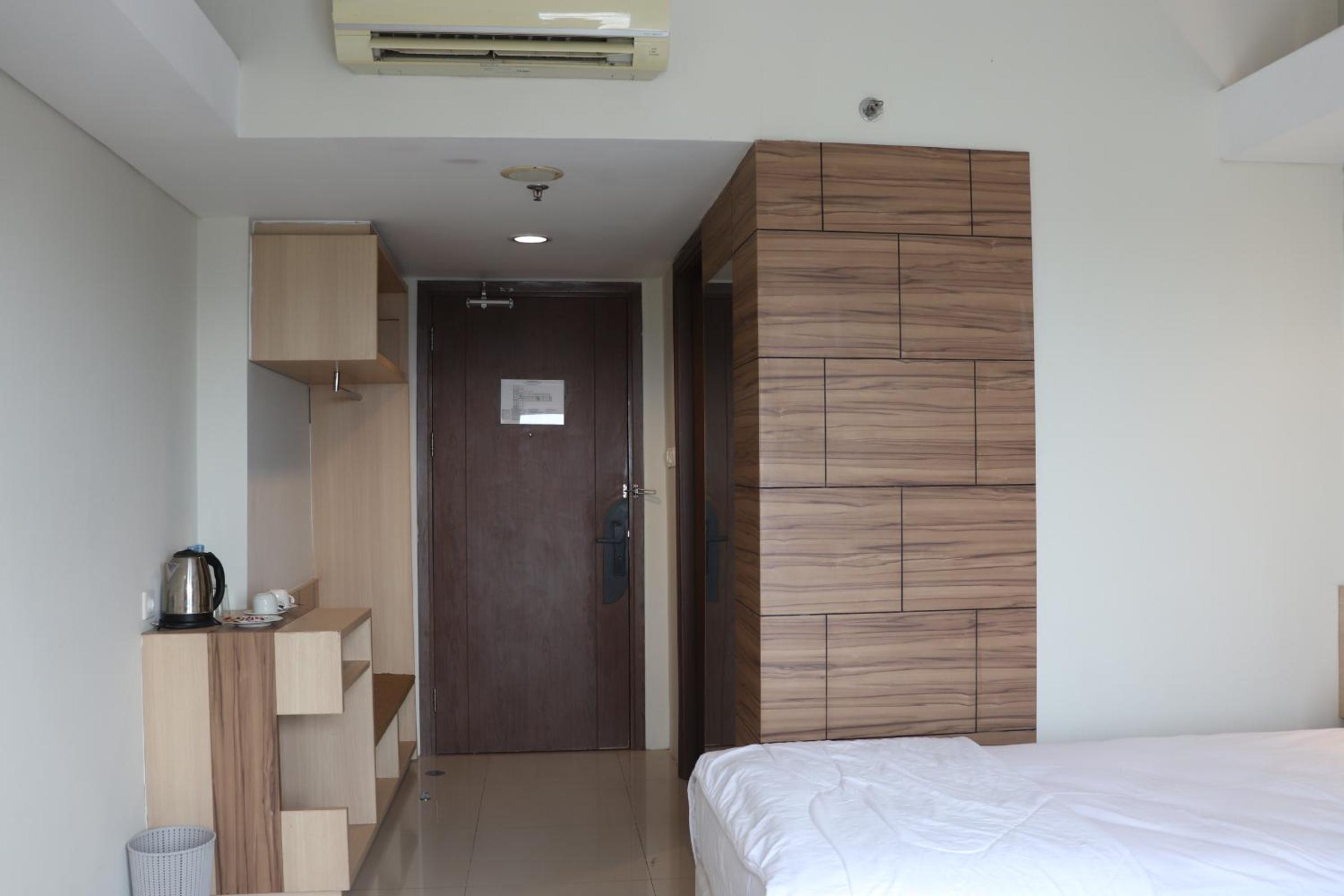 One-Bedroom Apartment photo 3