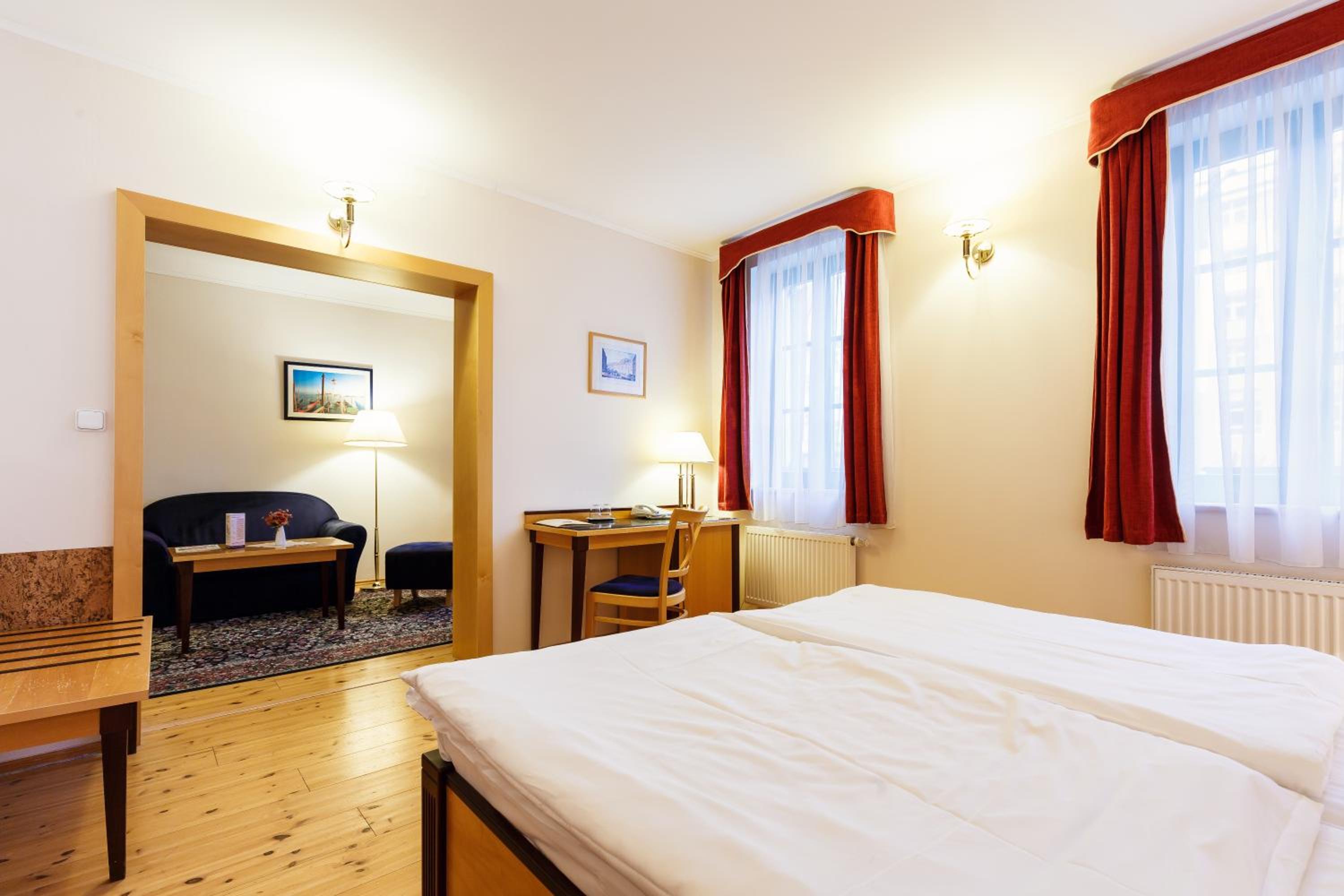 Deluxe Double Room - Photo 3