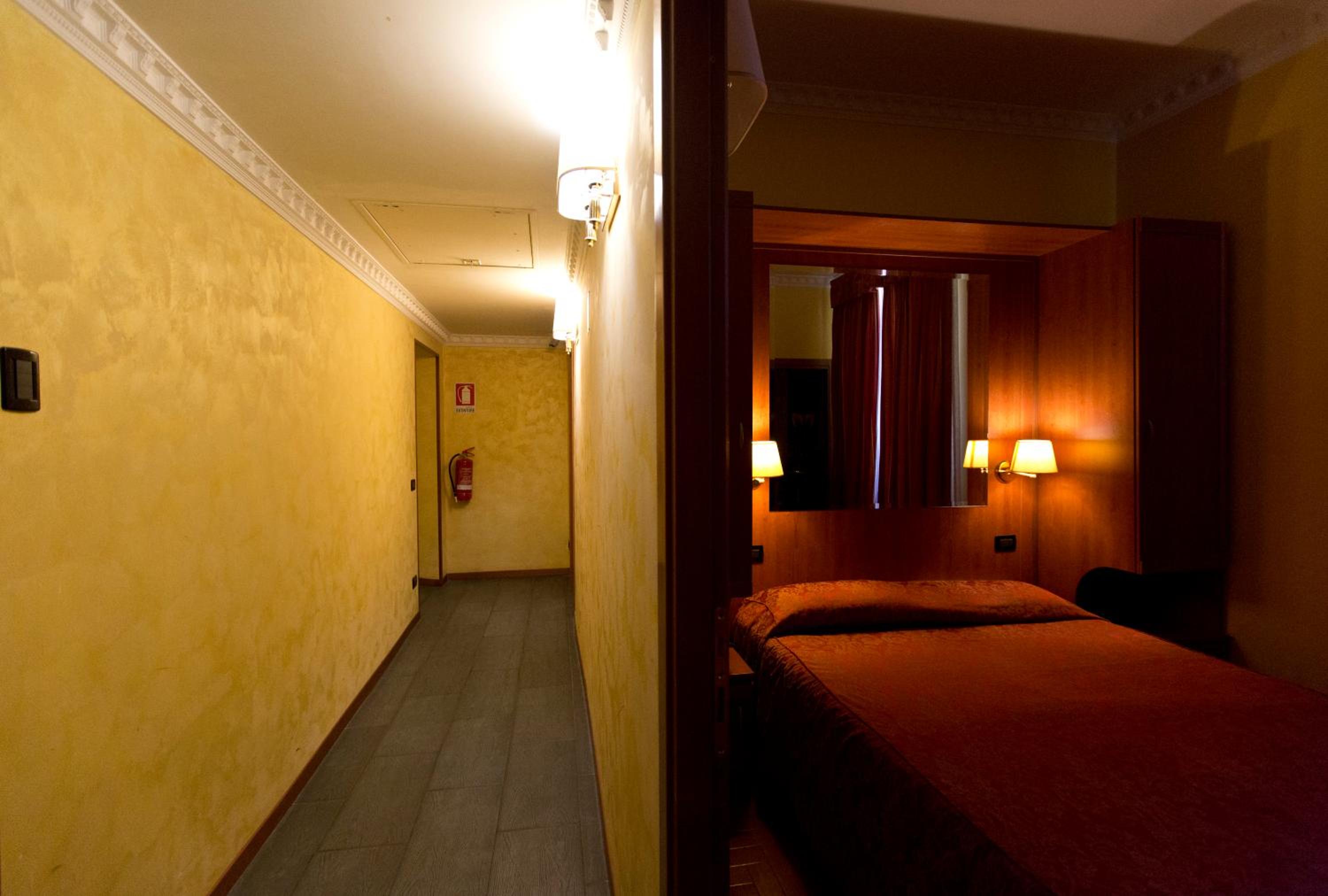 Single Room photo 1