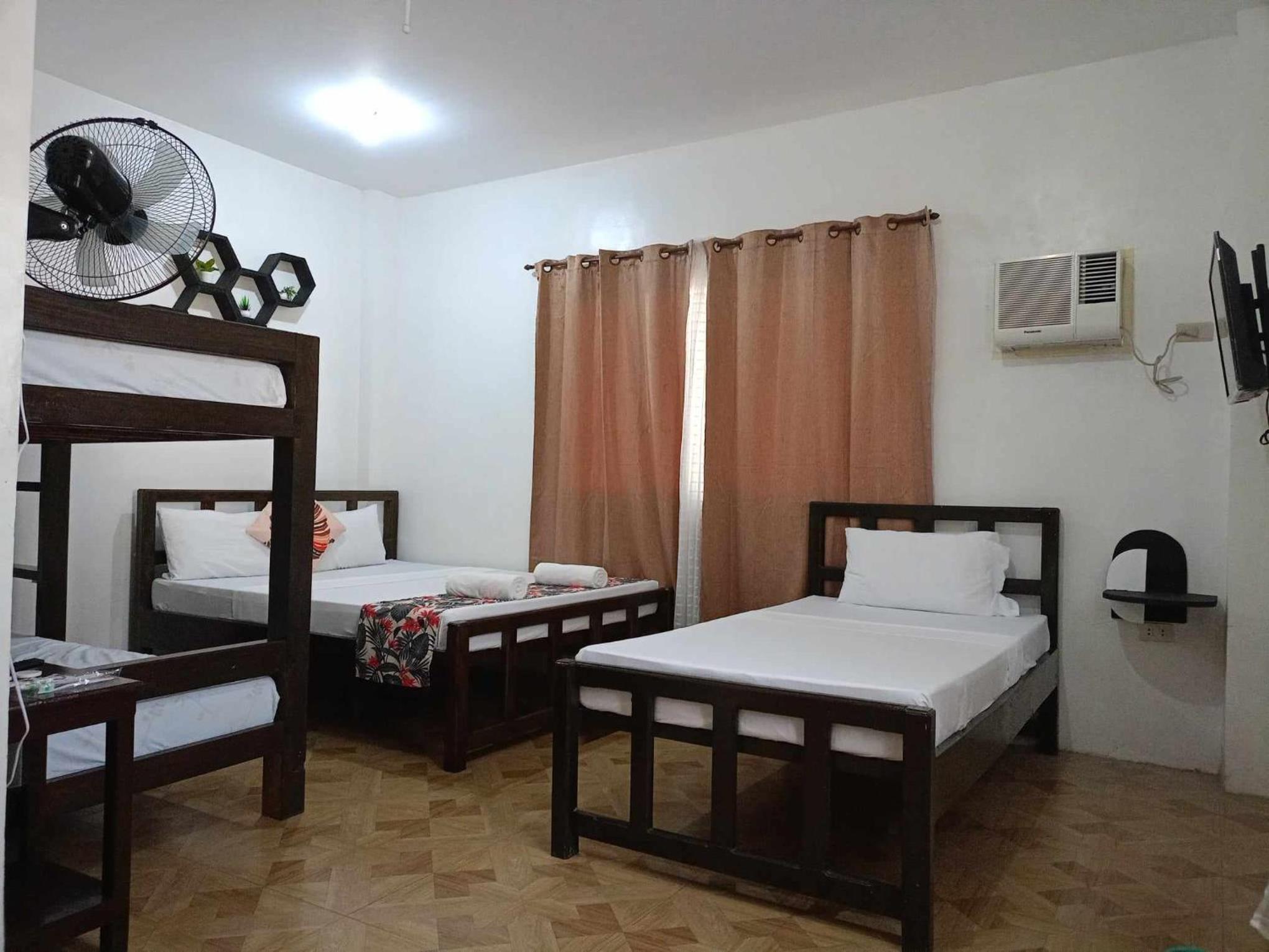 Triple Room with City View photo 1