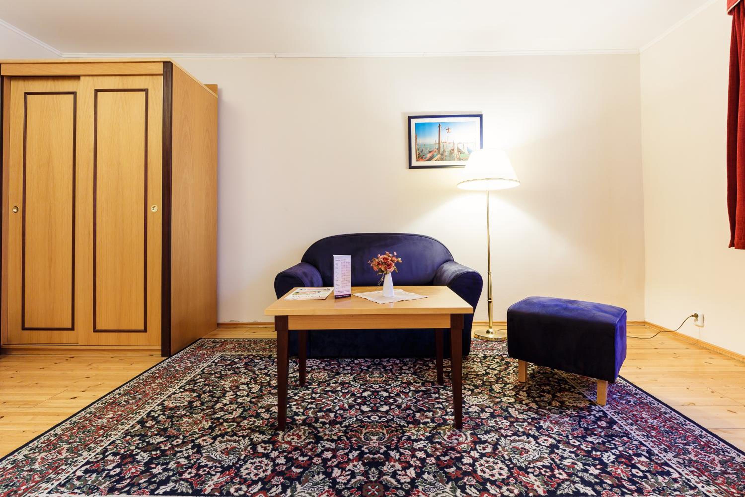 Deluxe Double Room - Photo 18