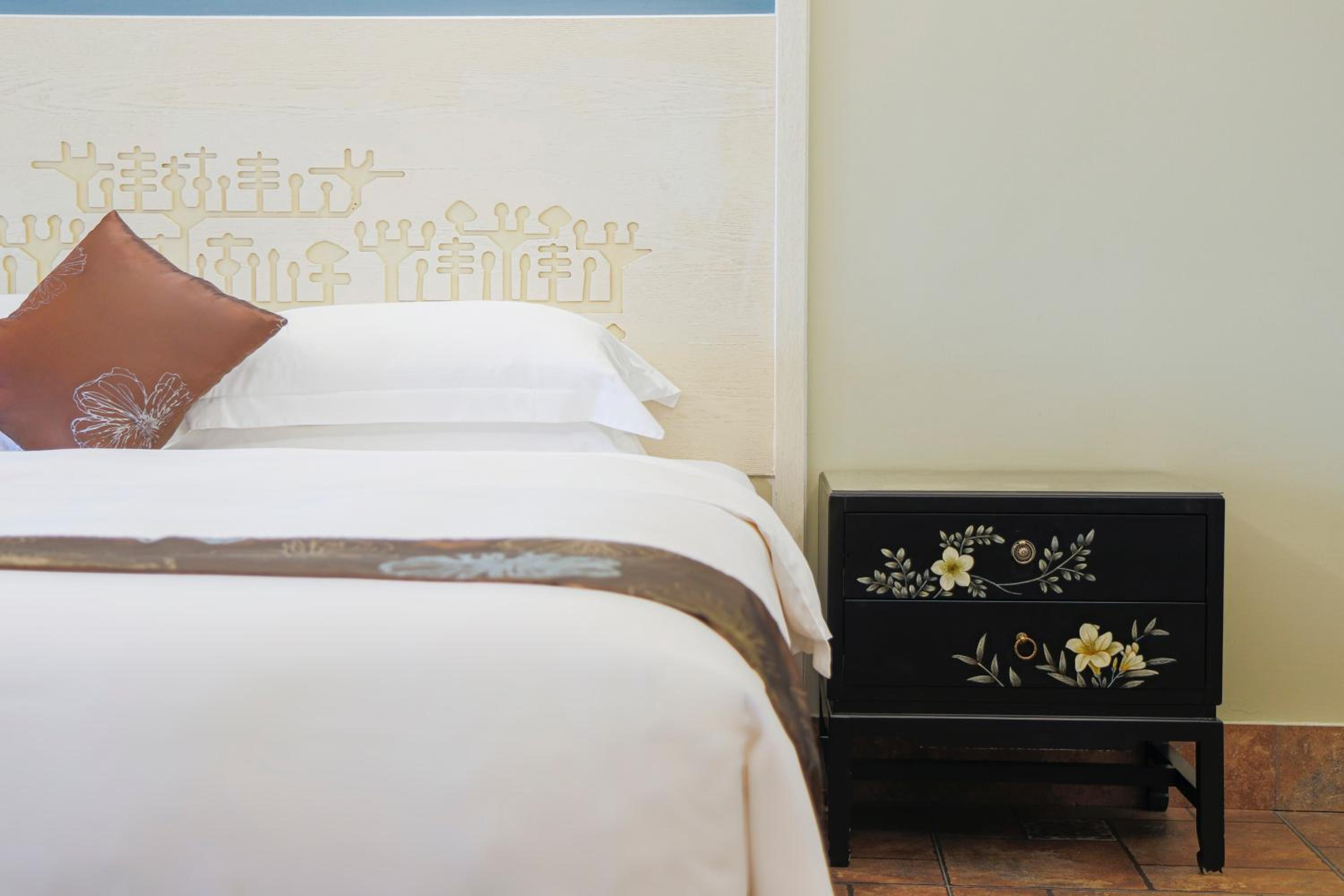 Deluxe King Room With Garden View photo 3