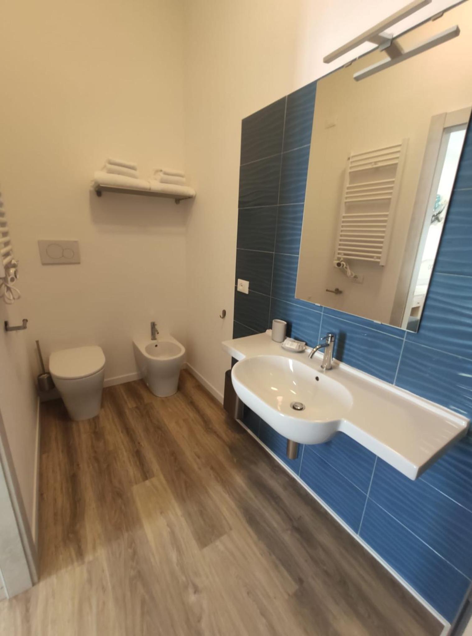 Deluxe Double or Twin Room with Balcony photo 2
