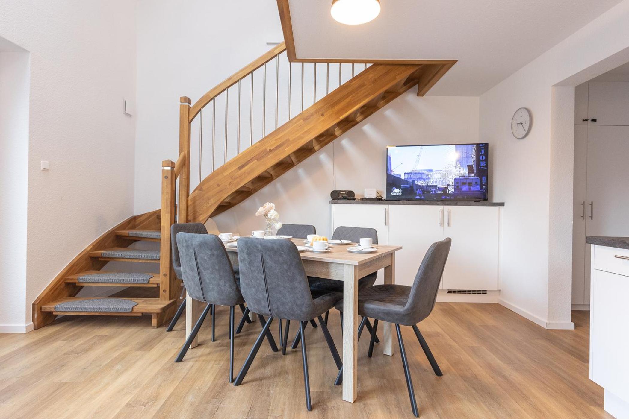 Apartment with Terrace photo 3