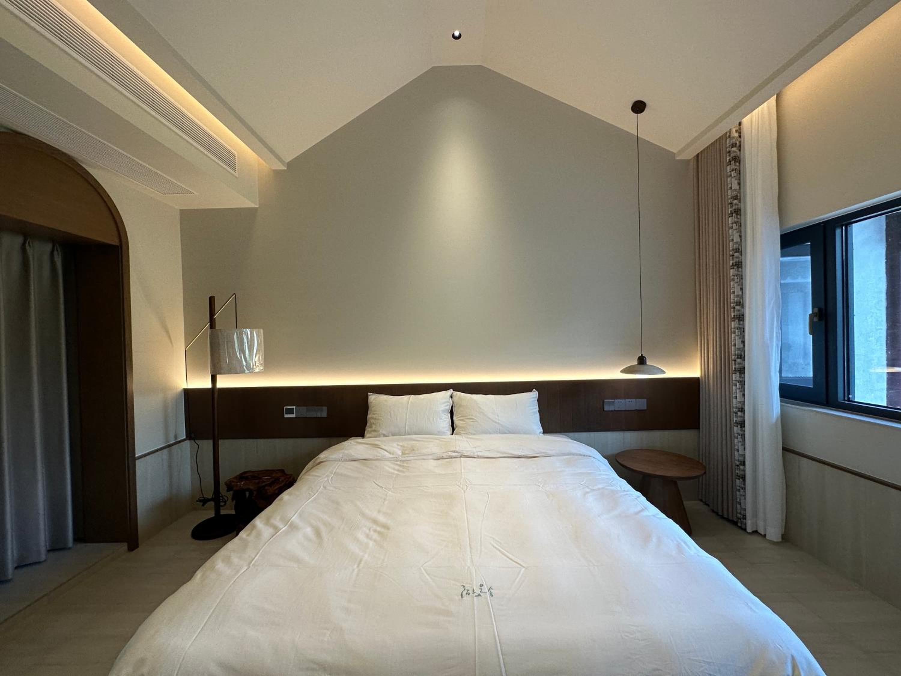 Queen Room with Garden View photo 3