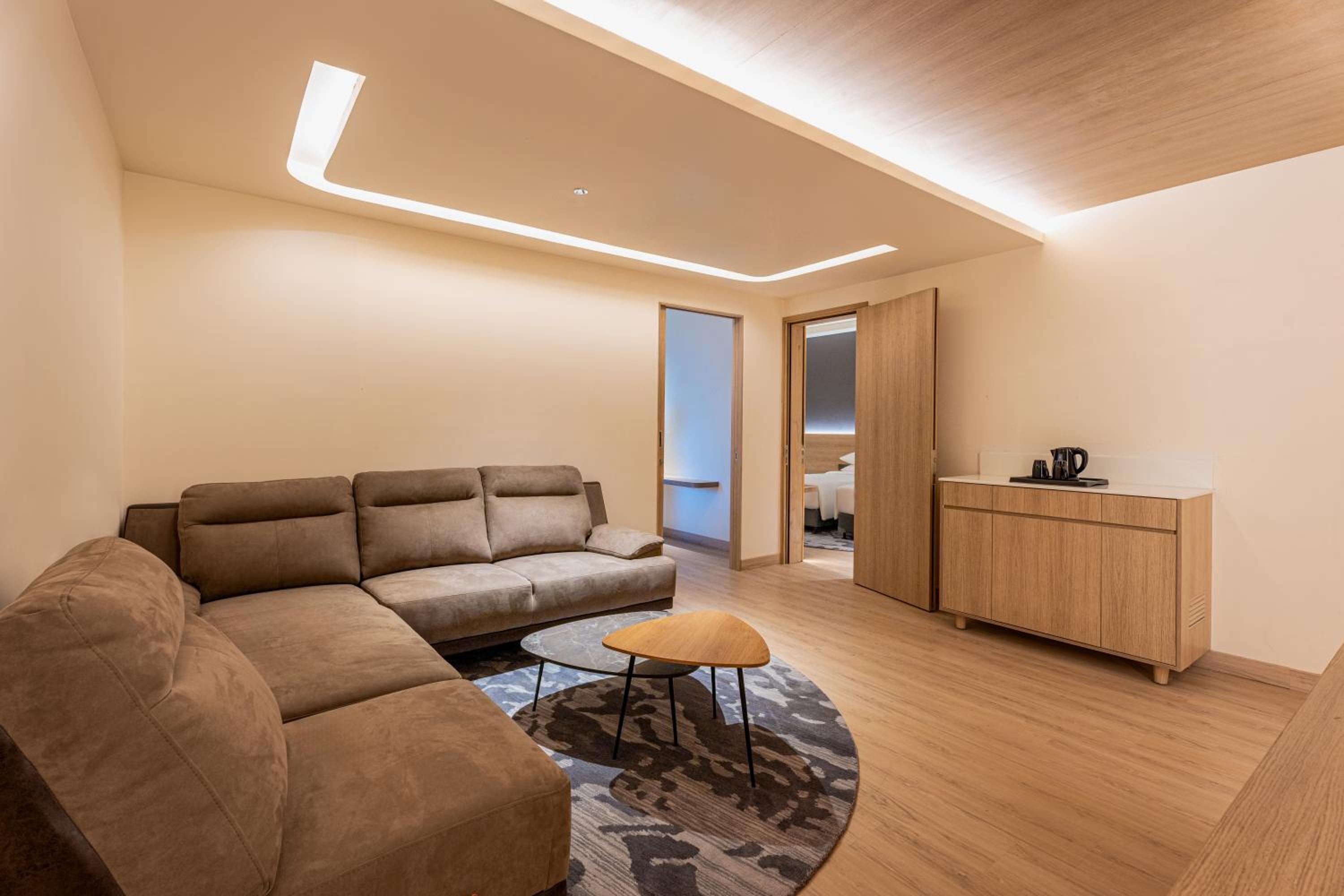 One-Bedroom Suite