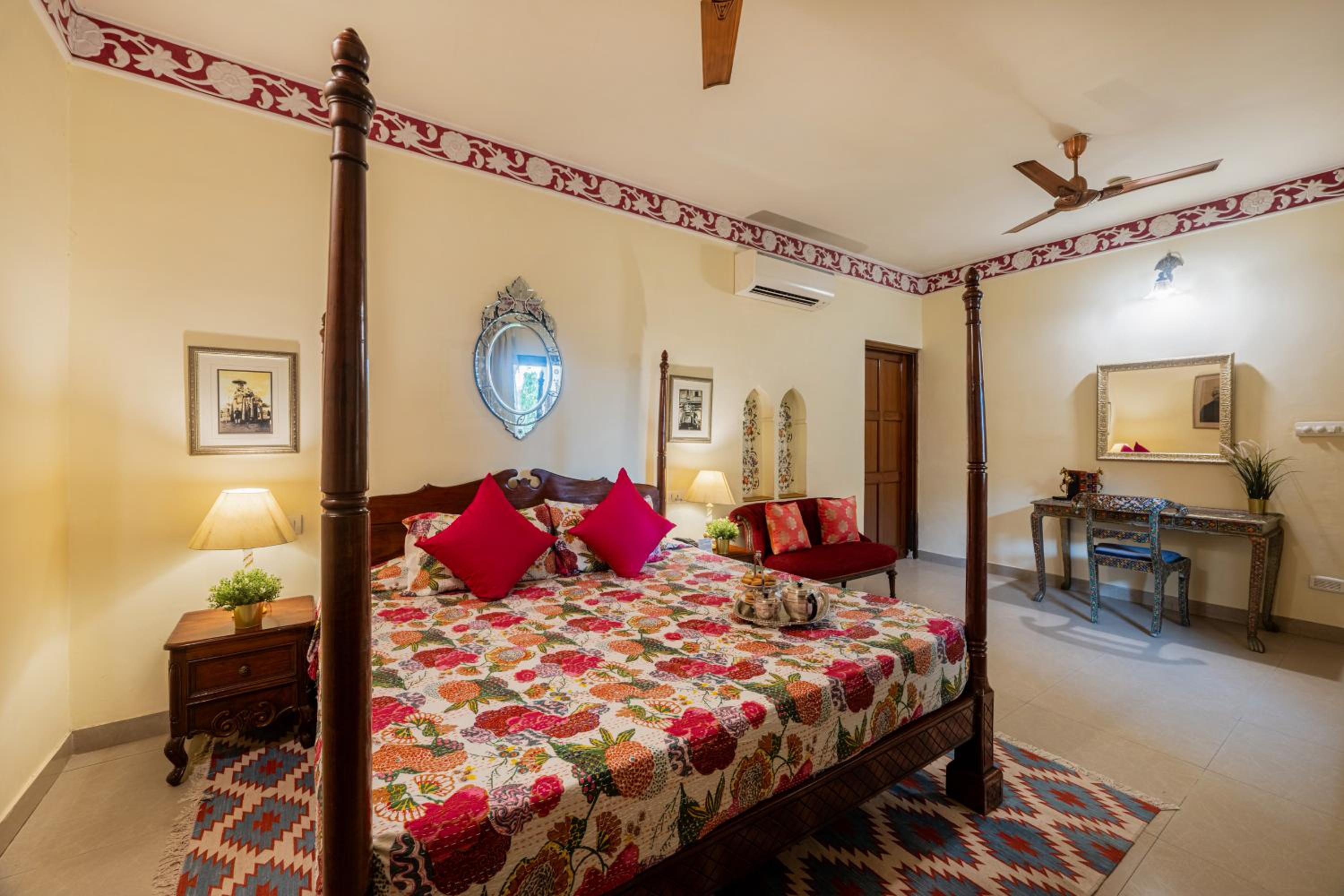Super Deluxe Double room with complimentary Airport pickup. - Photo 10