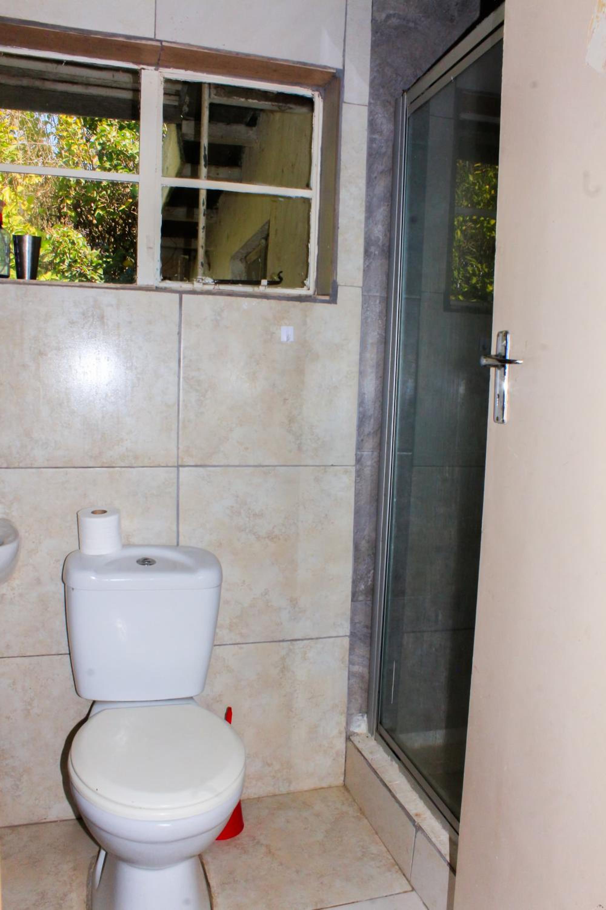 Deluxe Room (2 Adults + 1 Child) photo 2
