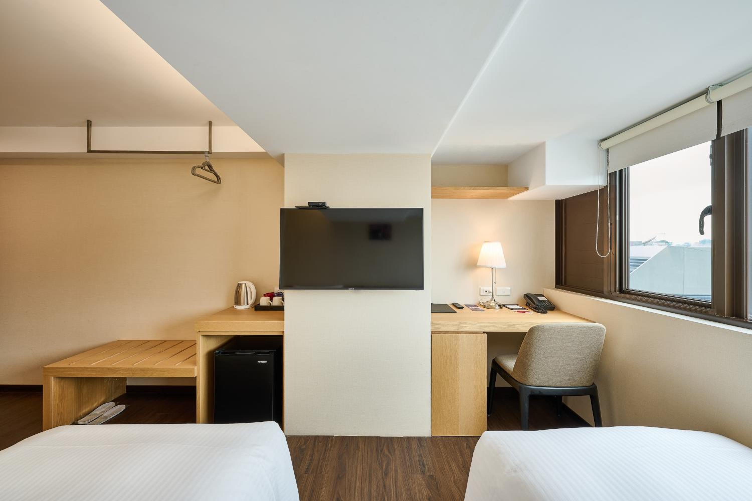 Standard Twin Room photo 3