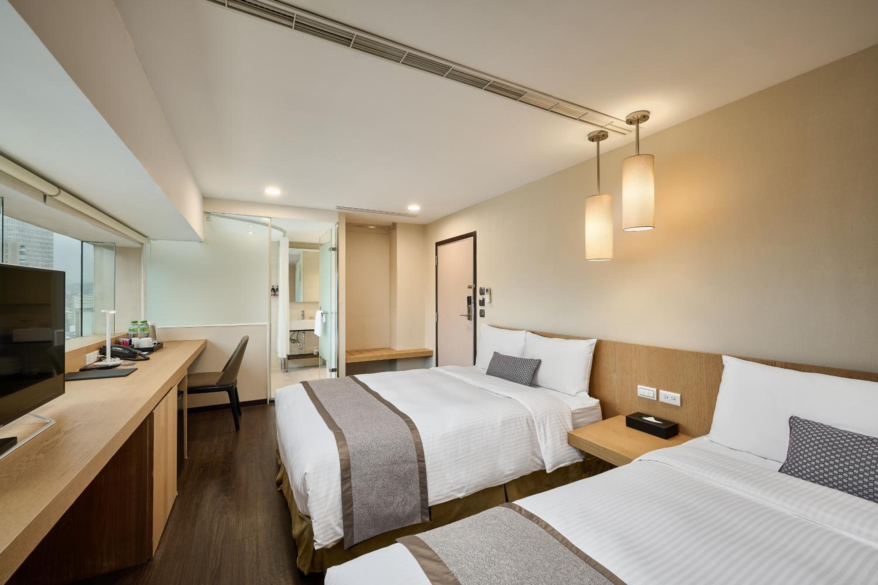 Deluxe Quadruple Room photo 3