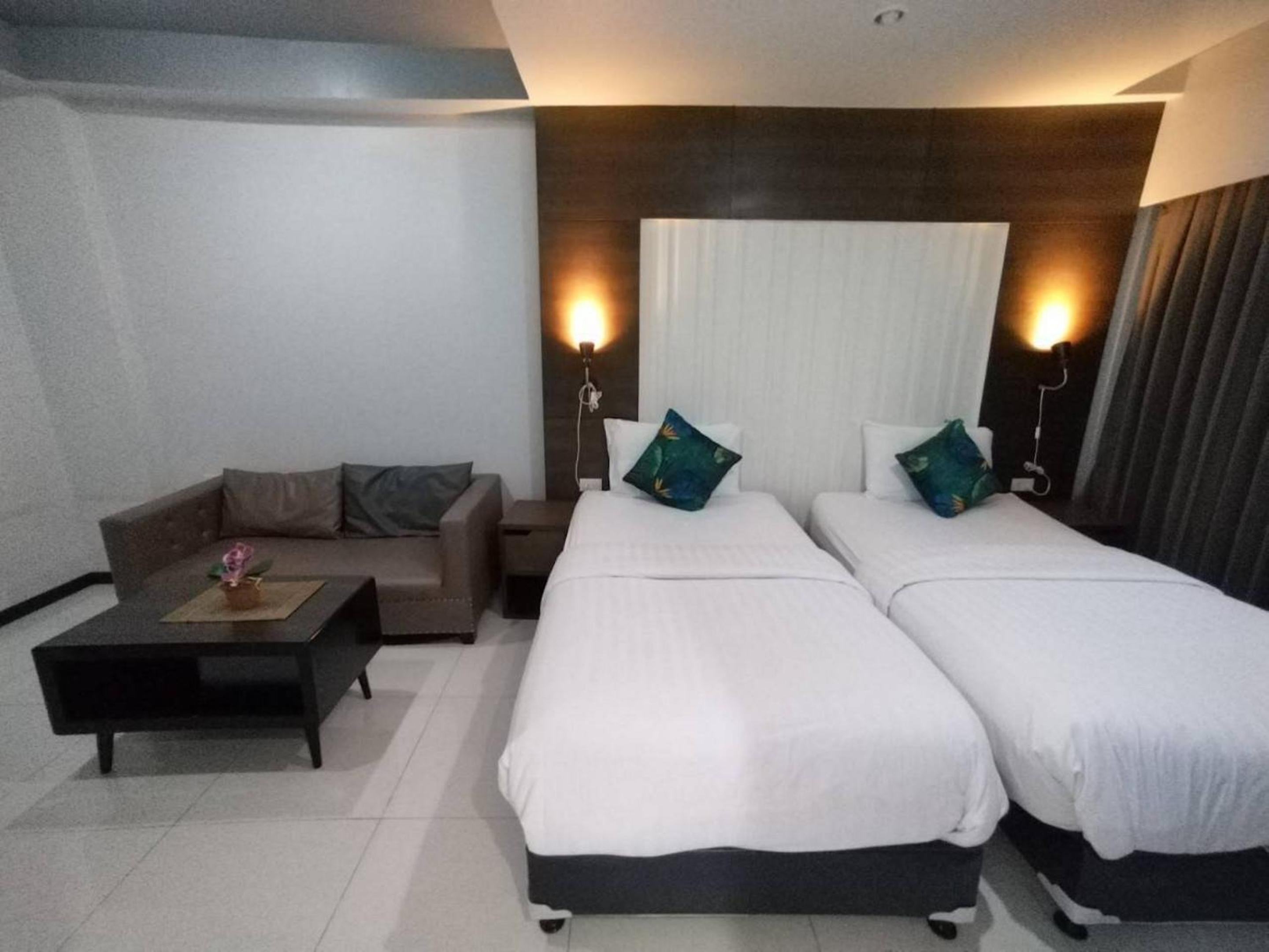 Deluxe Twin Room - Photo 8