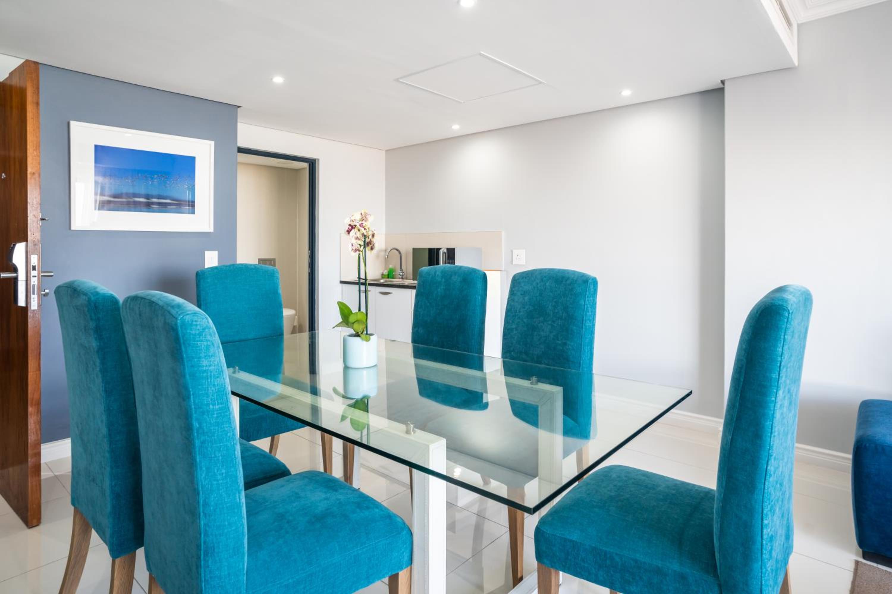  Sea Facing One Bedroom Suite - Photo 2