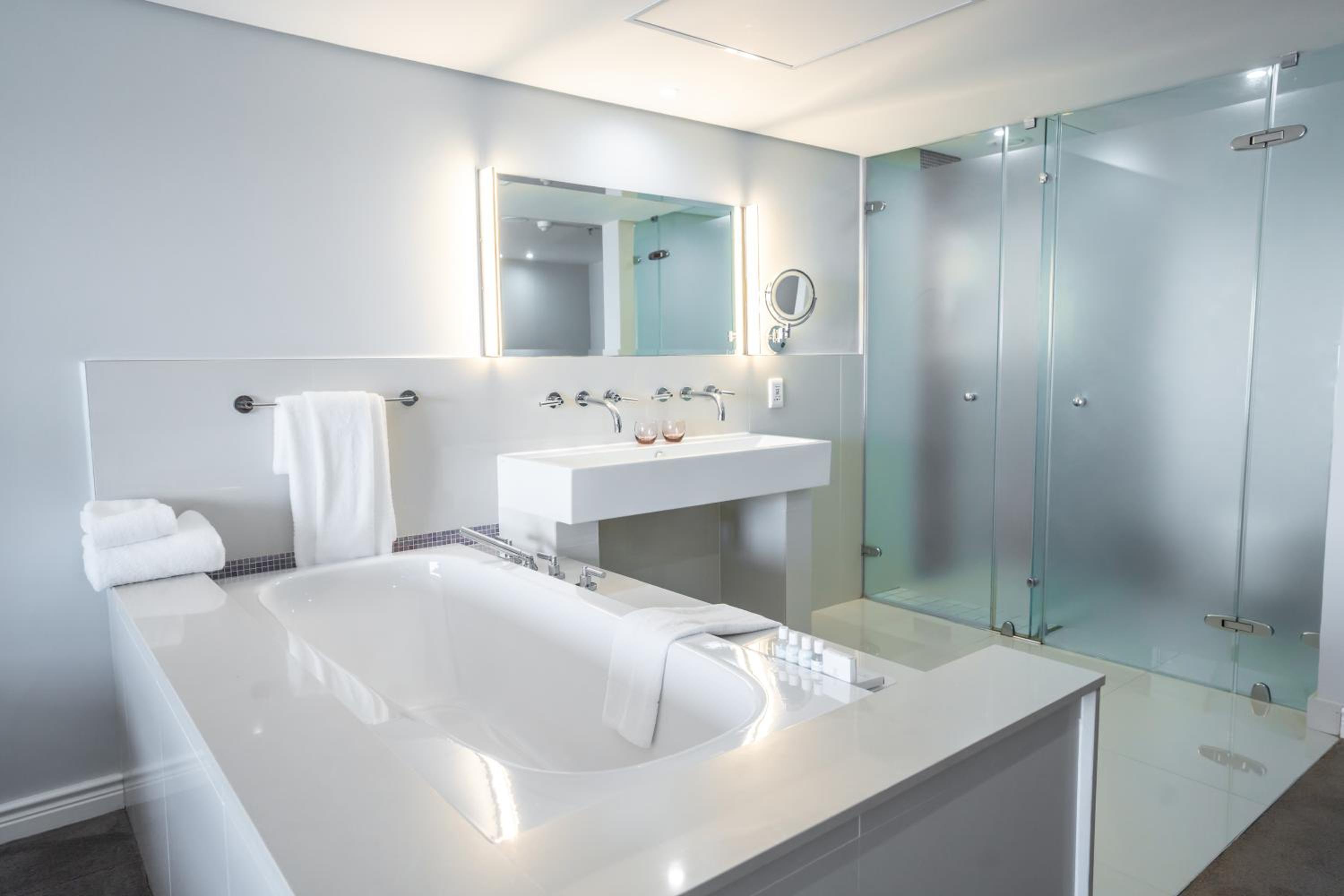  Sea Facing One Bedroom Suite - Photo 6