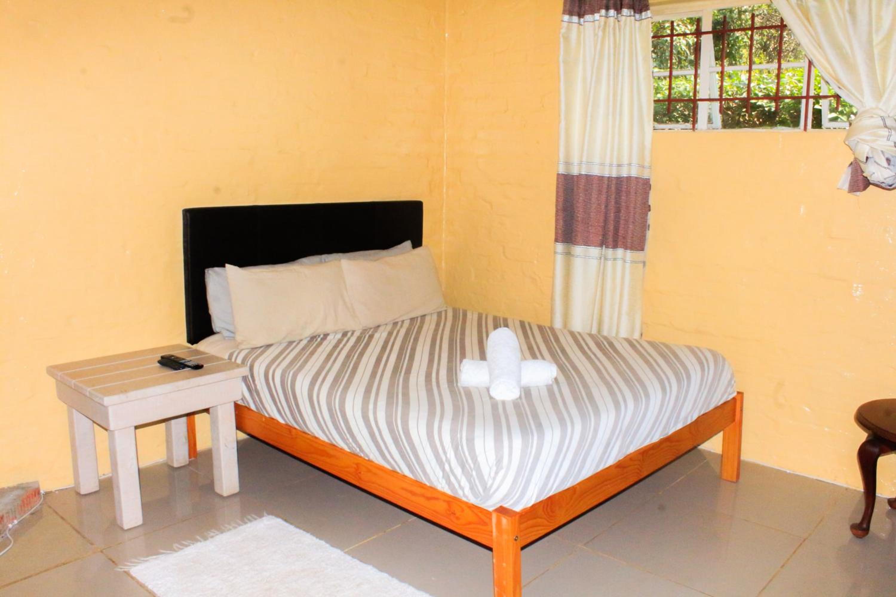 Budget Double Room photo 1