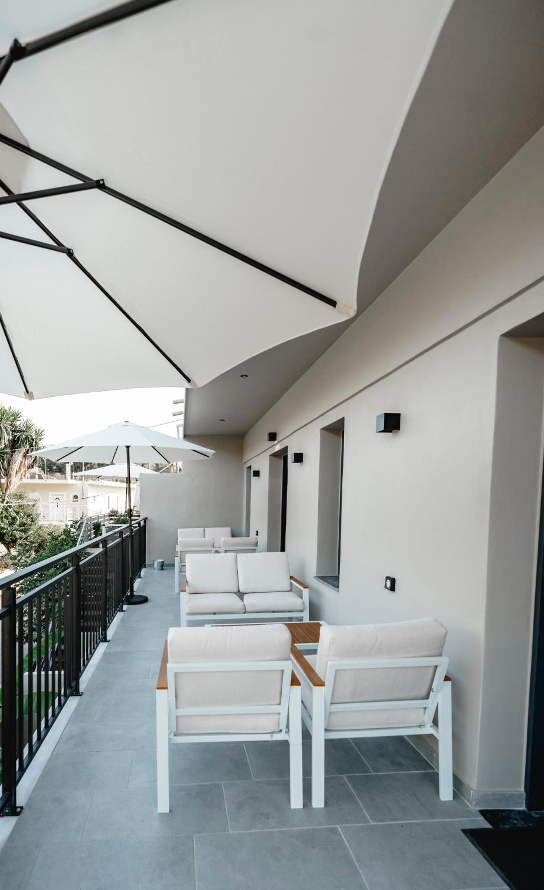 Superior One-Bedroom Apartment