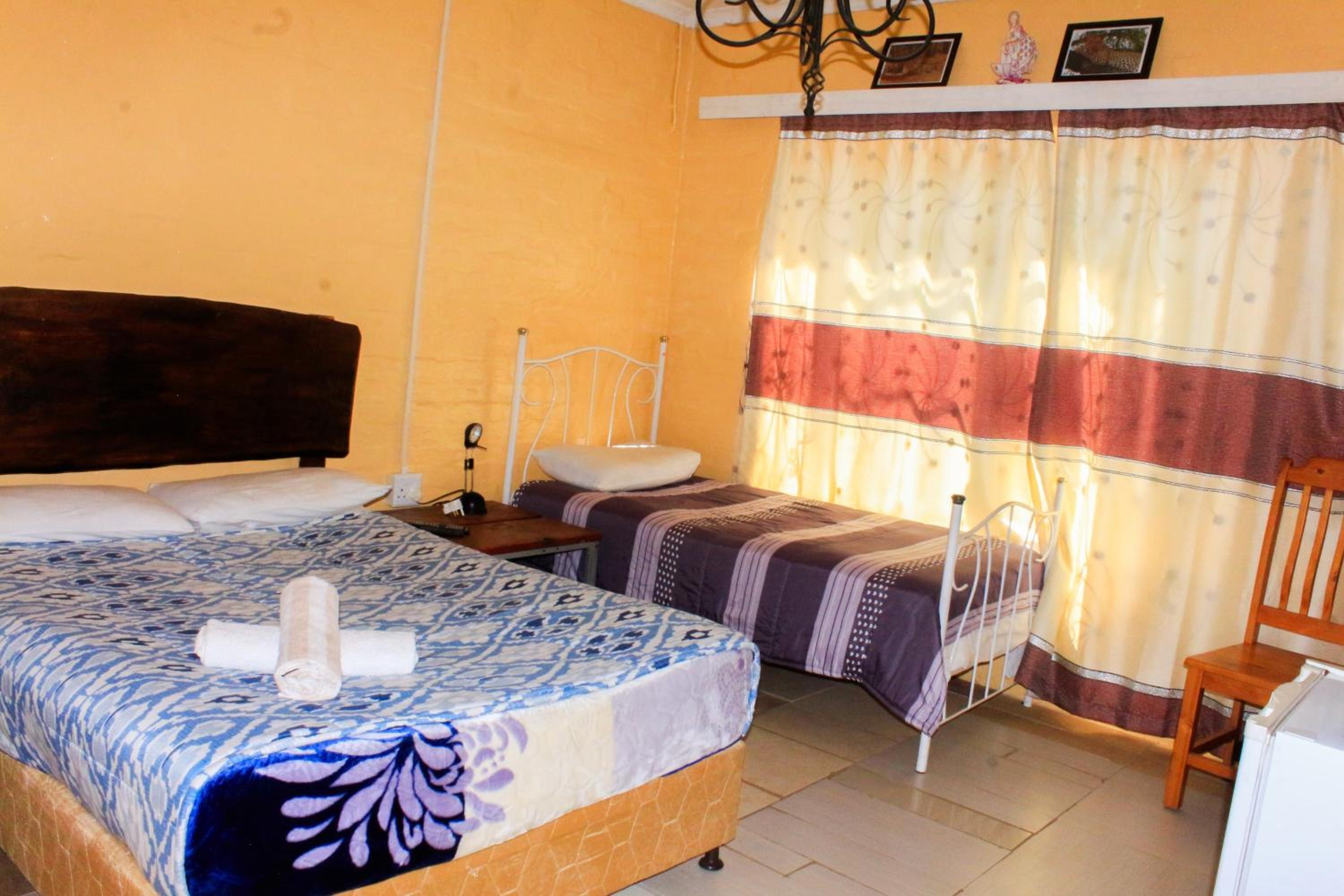 Deluxe Room (2 Adults + 1 Child) photo 3