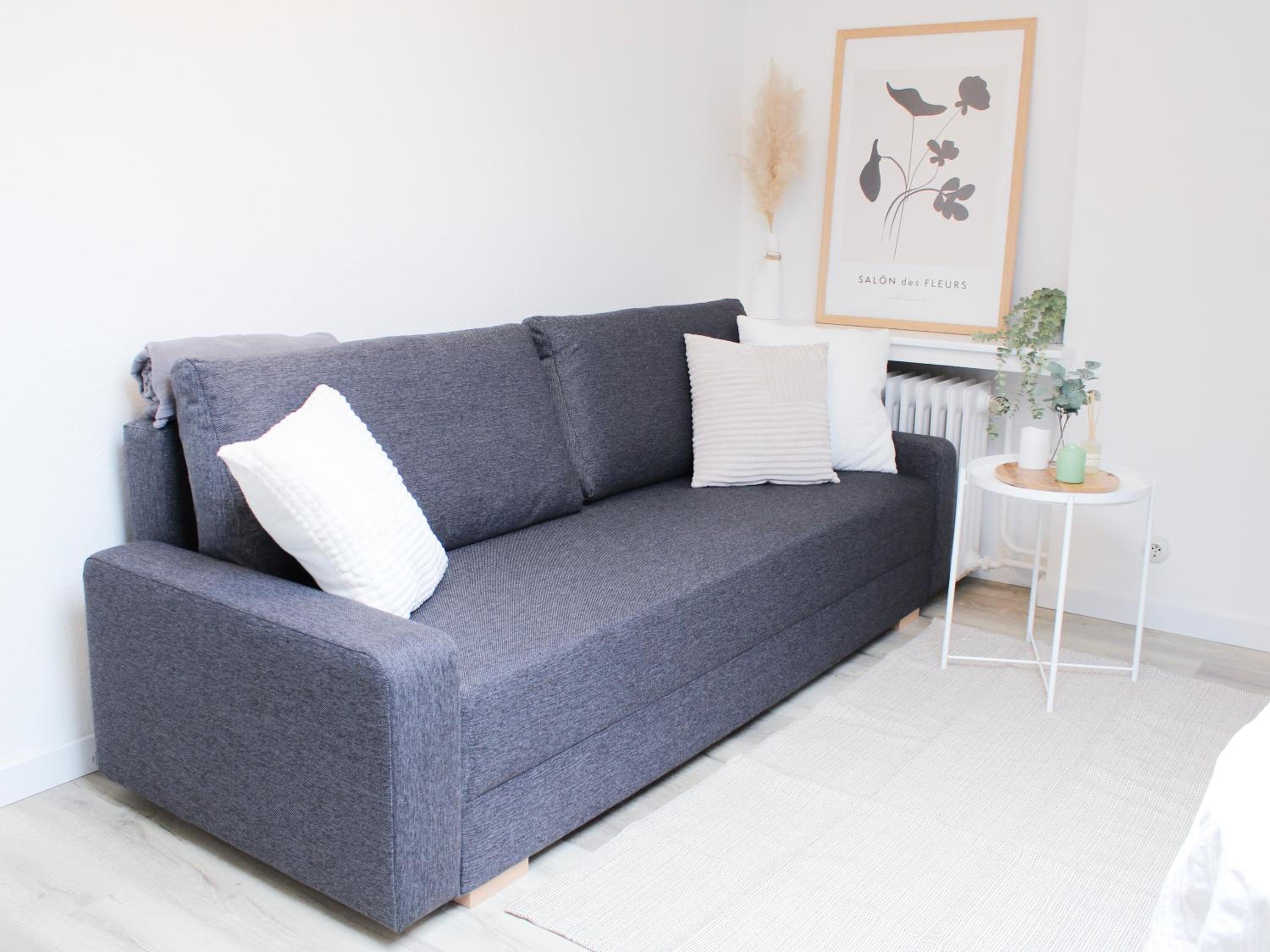 One-Bedroom Apartment photo 1