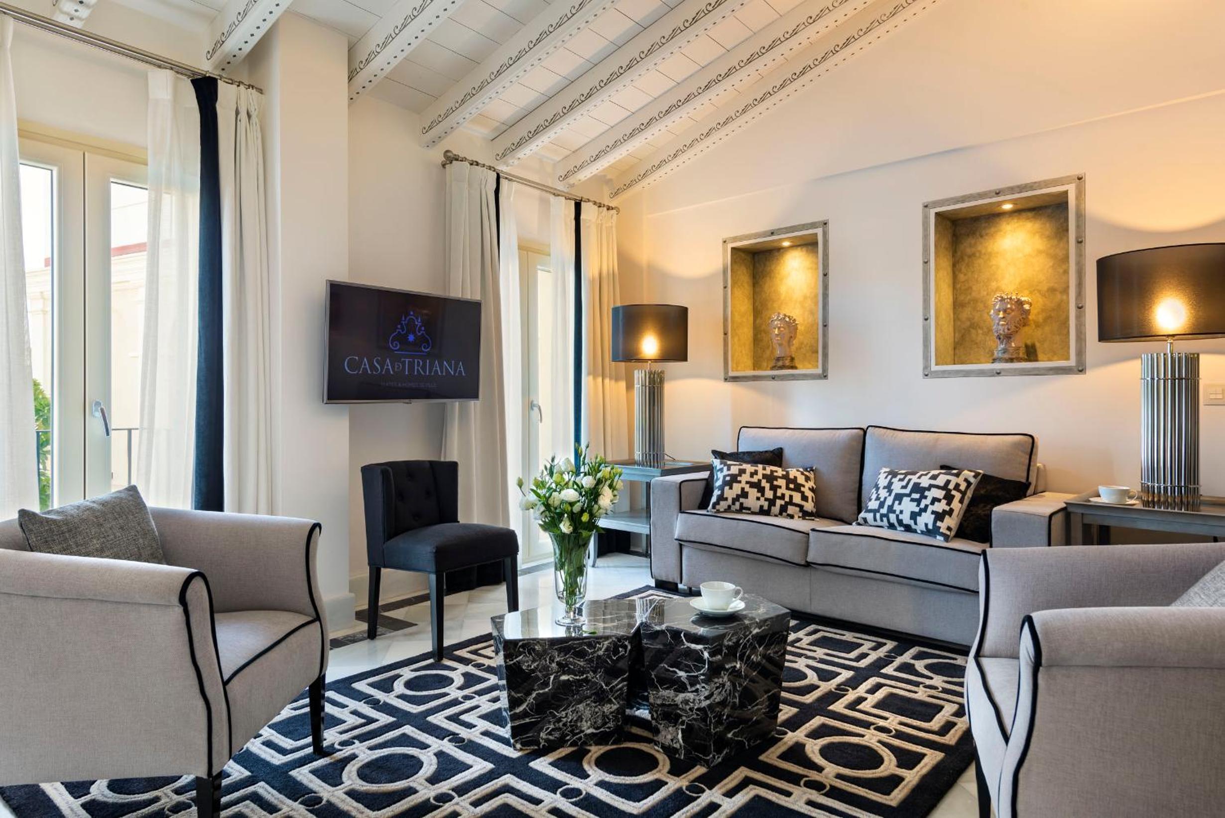 Suite with River View - Photo 2