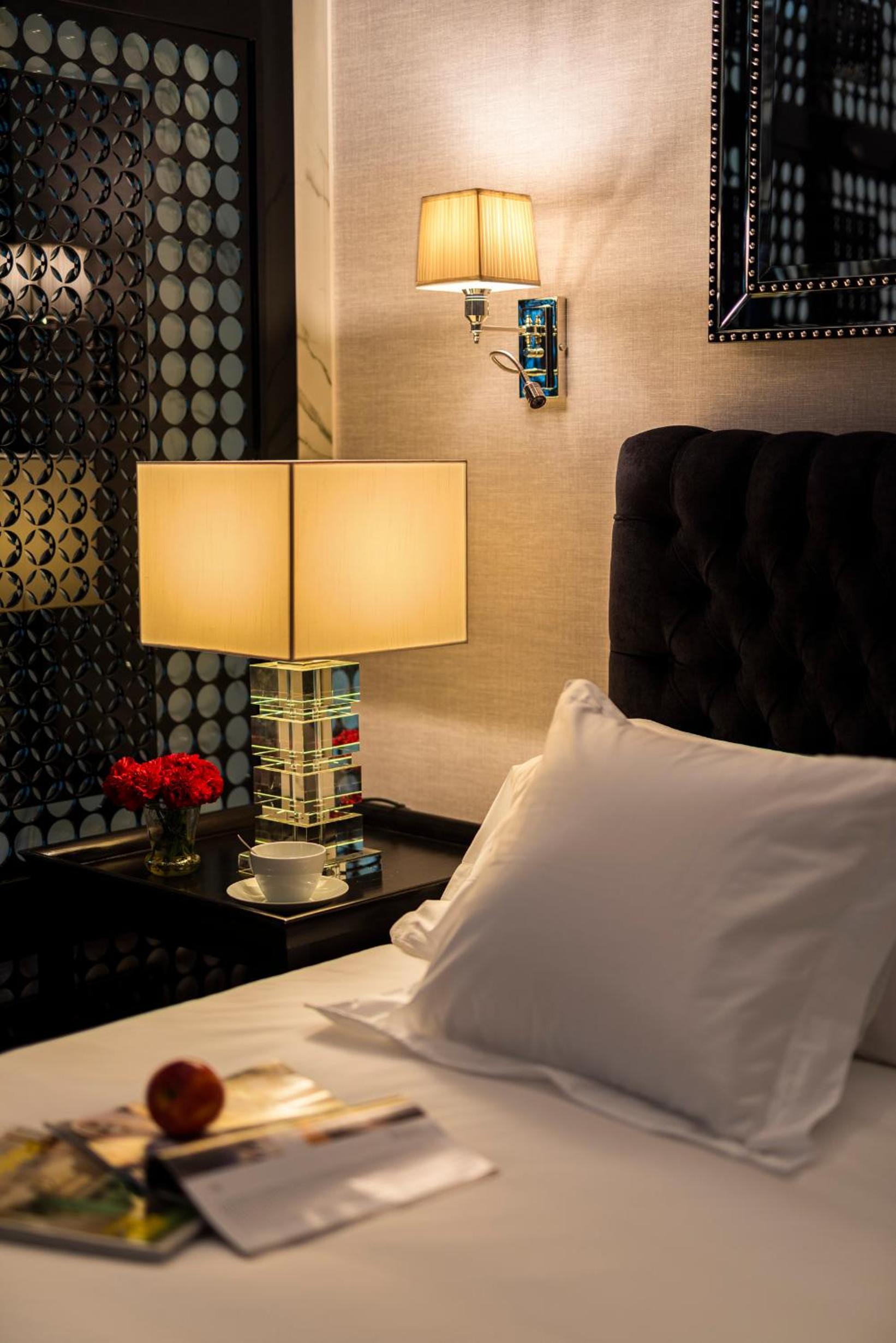 Suite with River View - Photo 10