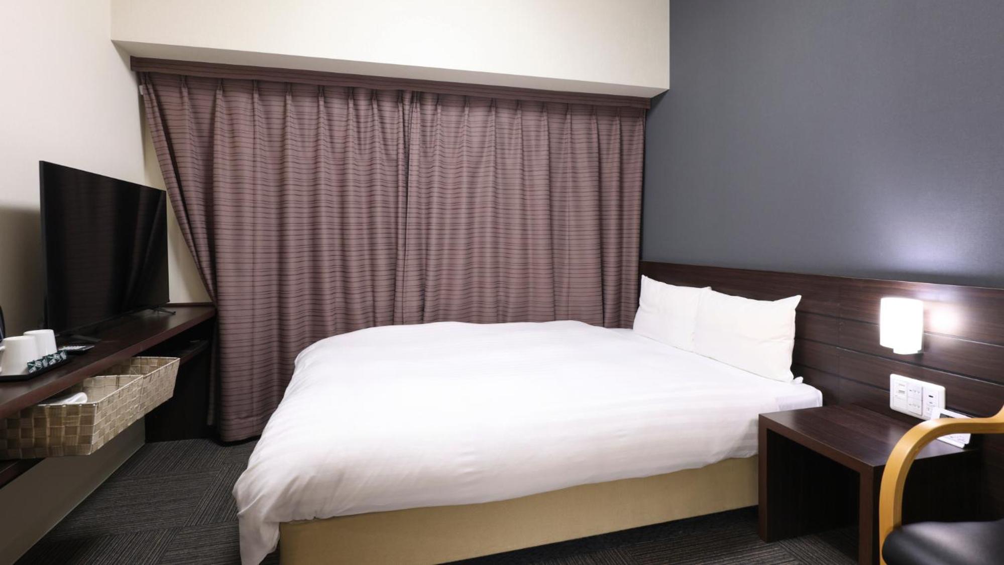 4 Night Minimum - Standard Single Room - Non-Smoking