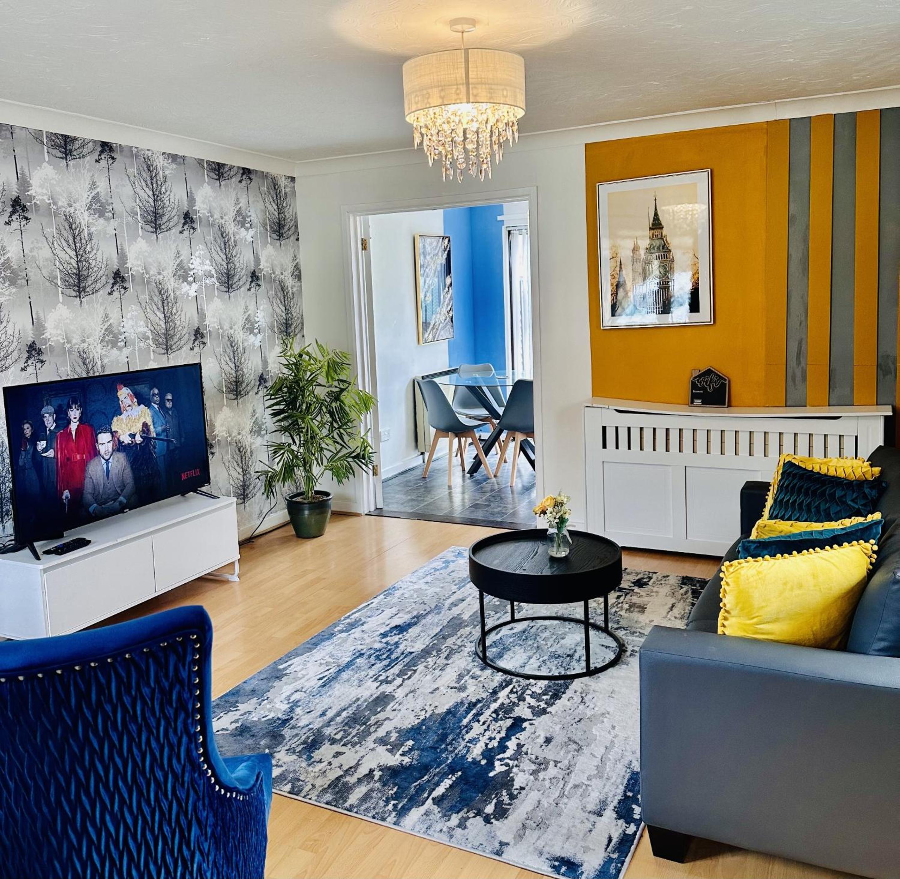 Three-Bedroom House photo 1