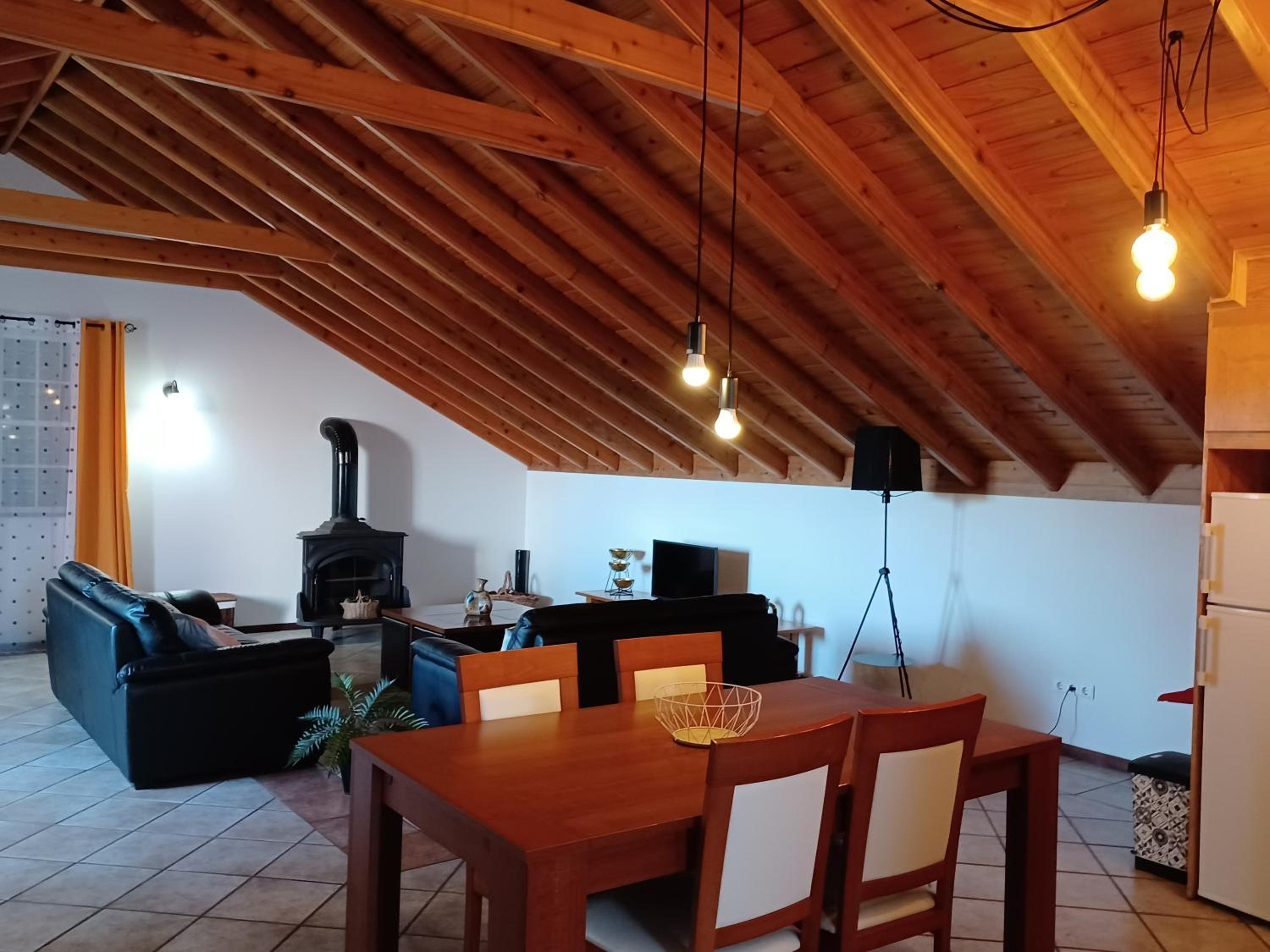 Two-Bedroom Deluxe Apartment with Ocean View photo 2