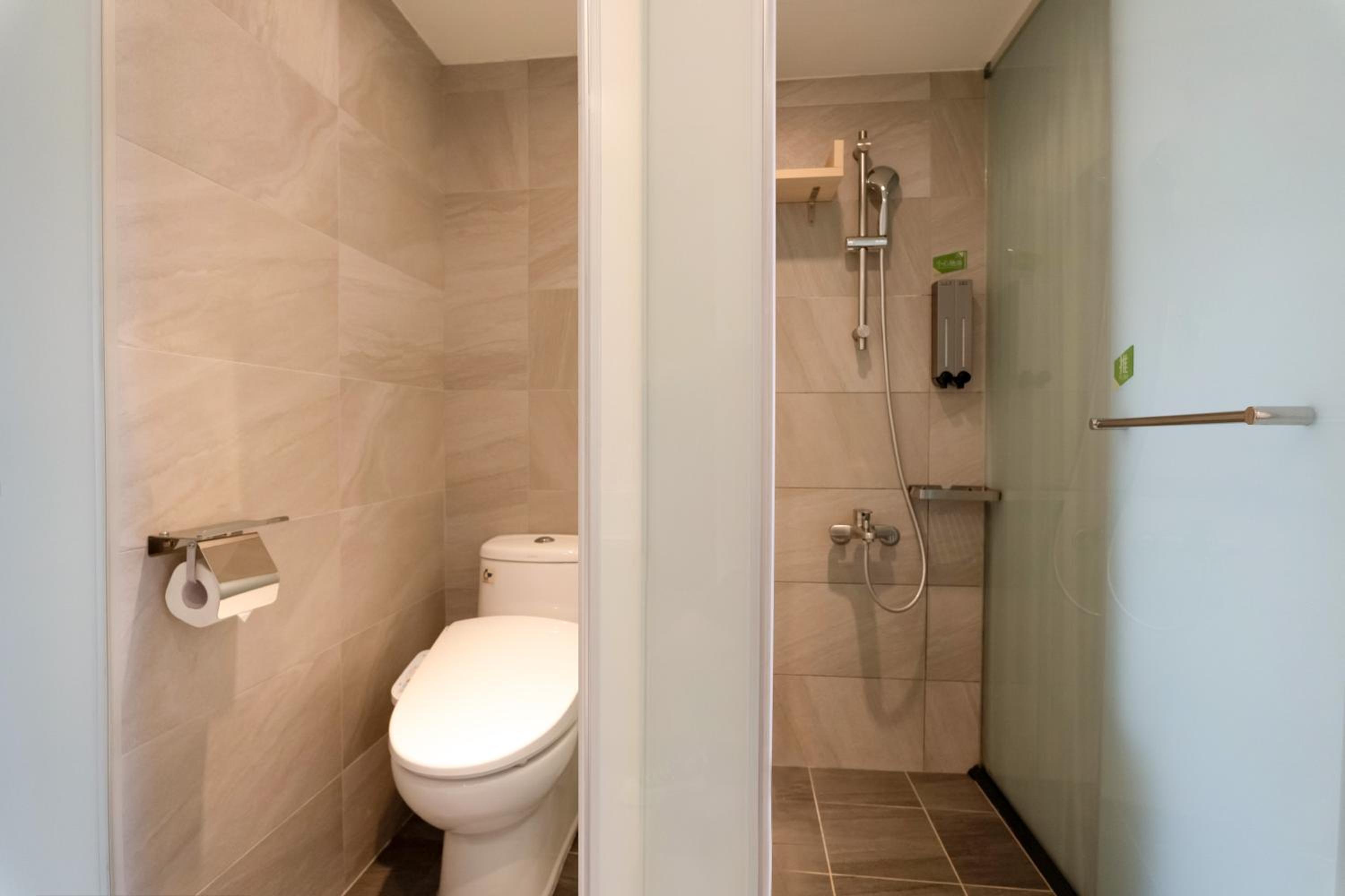 Deluxe Double Room - Photo 8