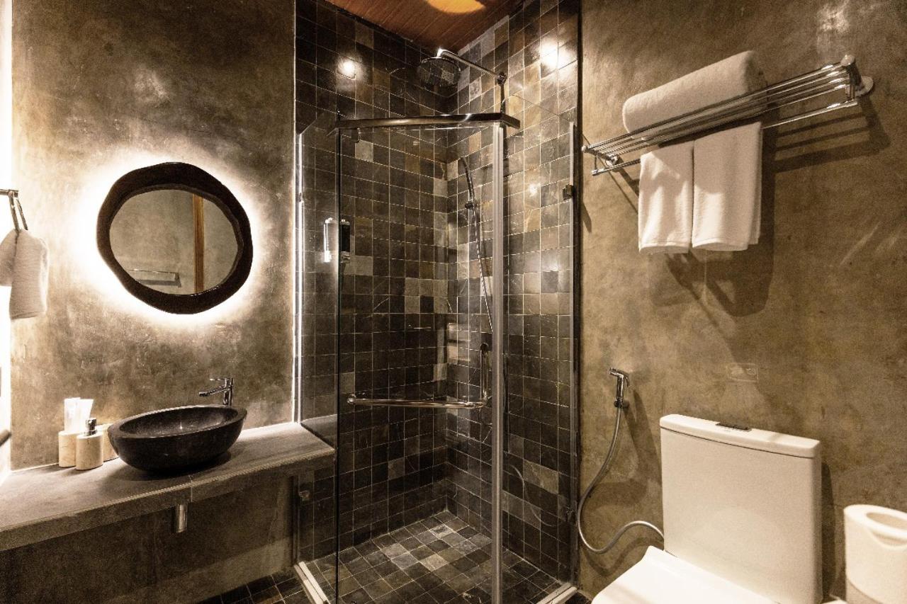 Superior Double Room (No View, Roadside) - Photo 4