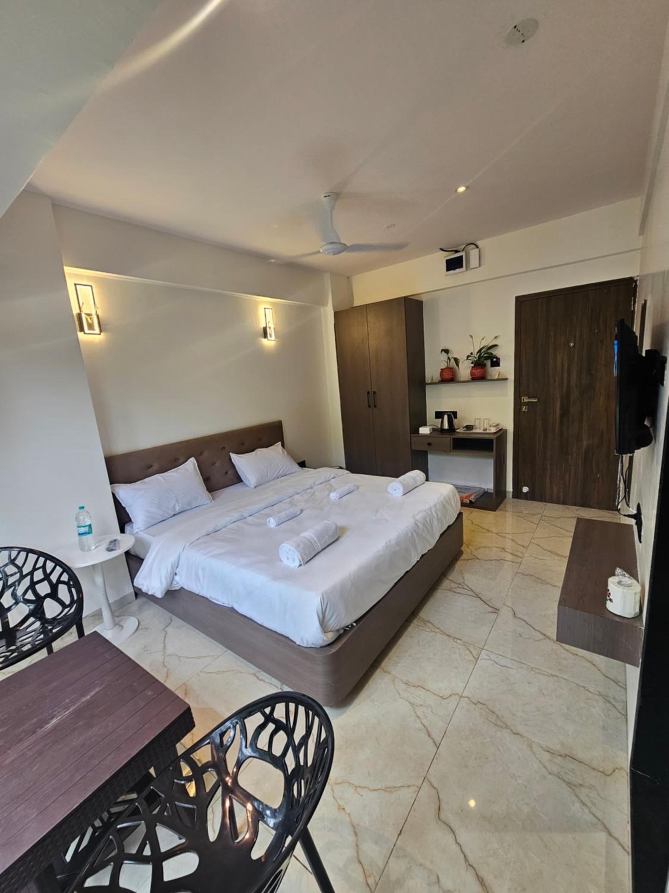 Deluxe Double Room With Bath