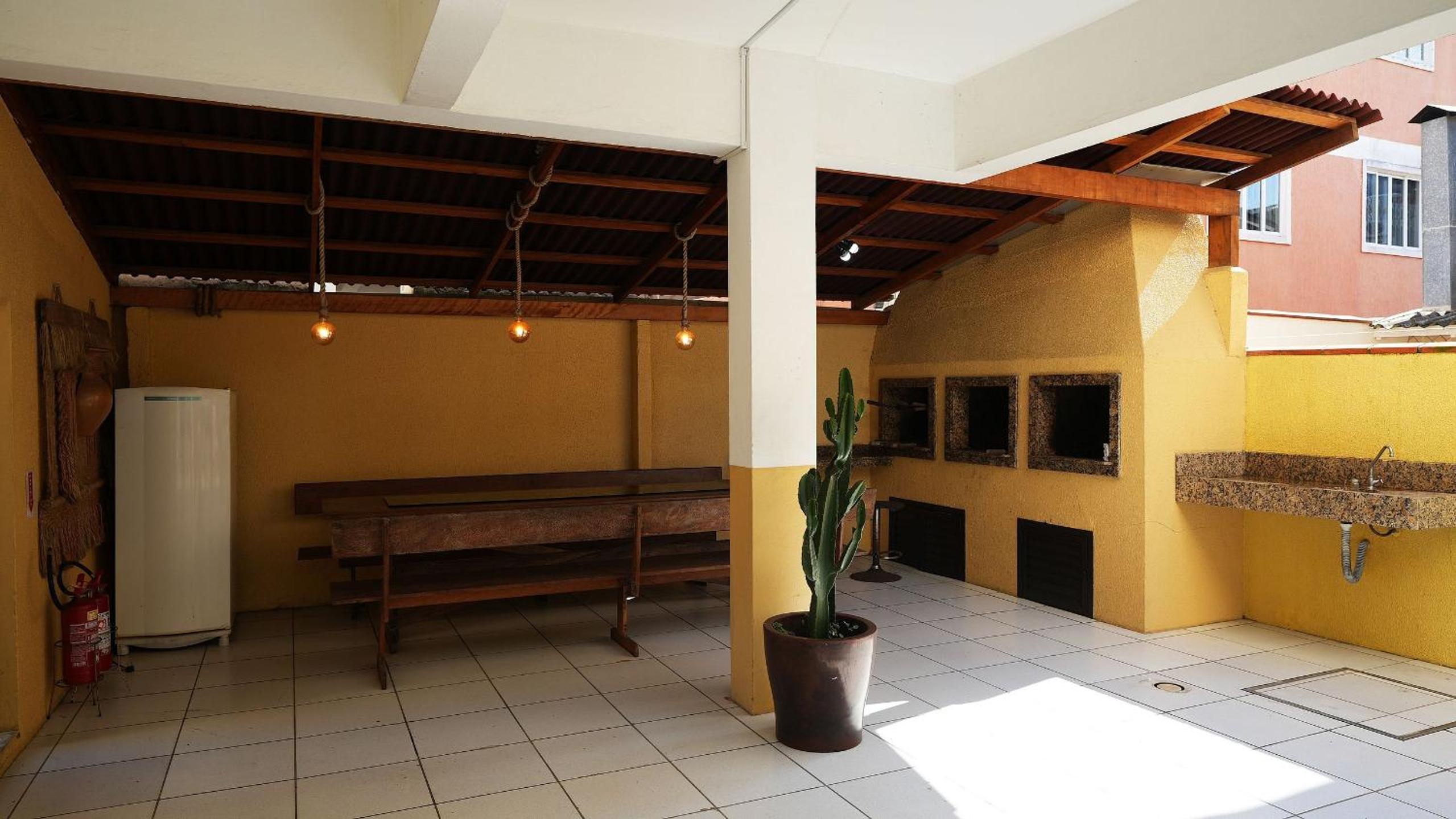 Two-Bedroom Apartment - Photo 28