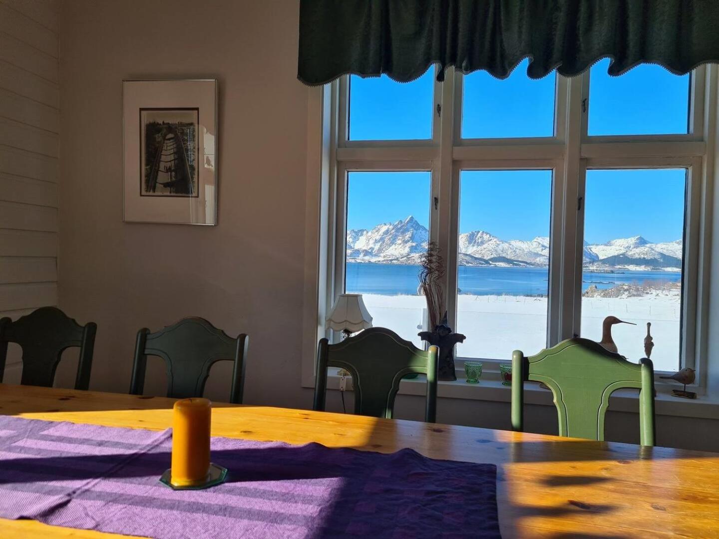 Three-Bedroom Villa - Photo 4