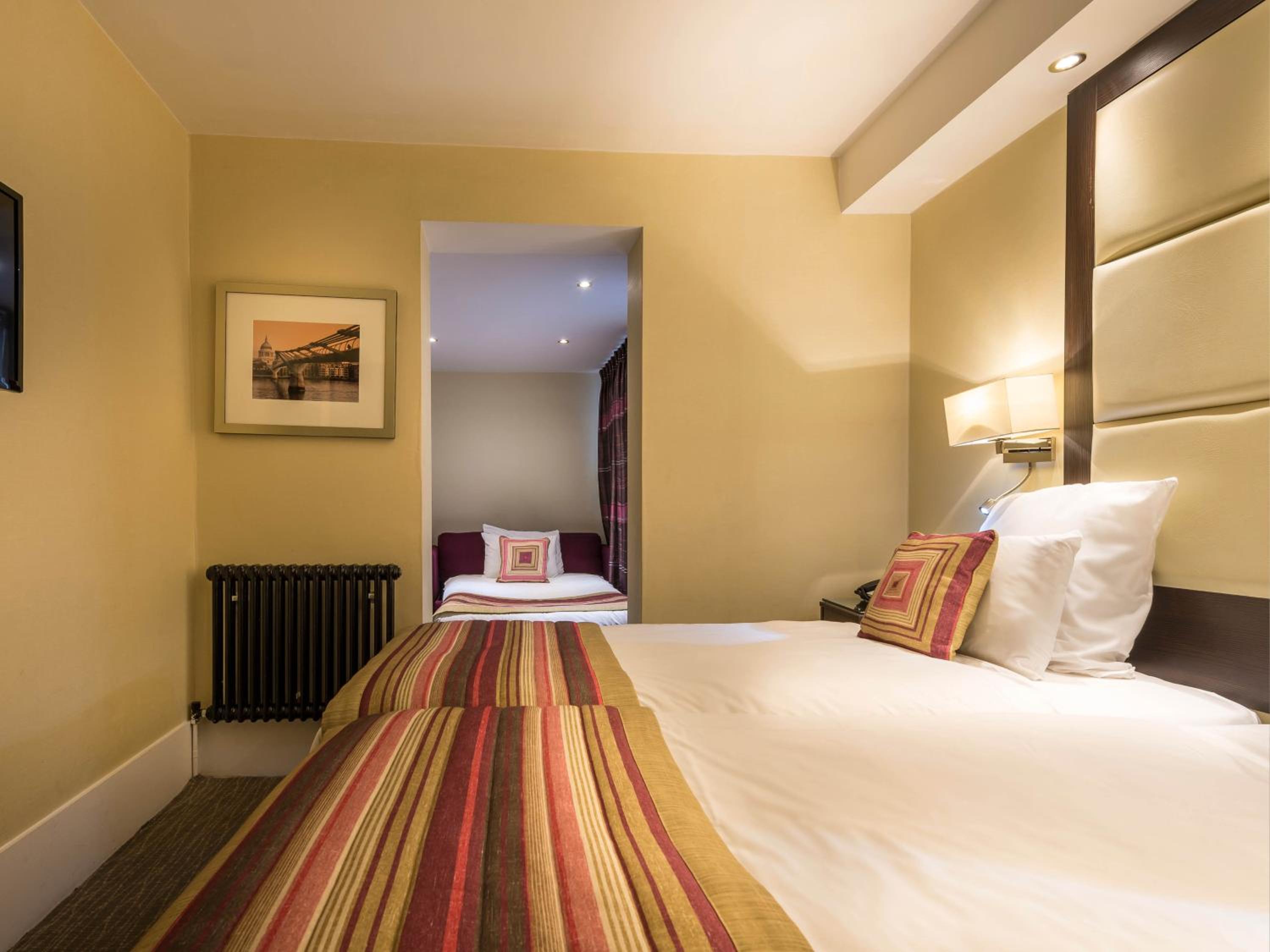 Deluxe Triple Room photo 1