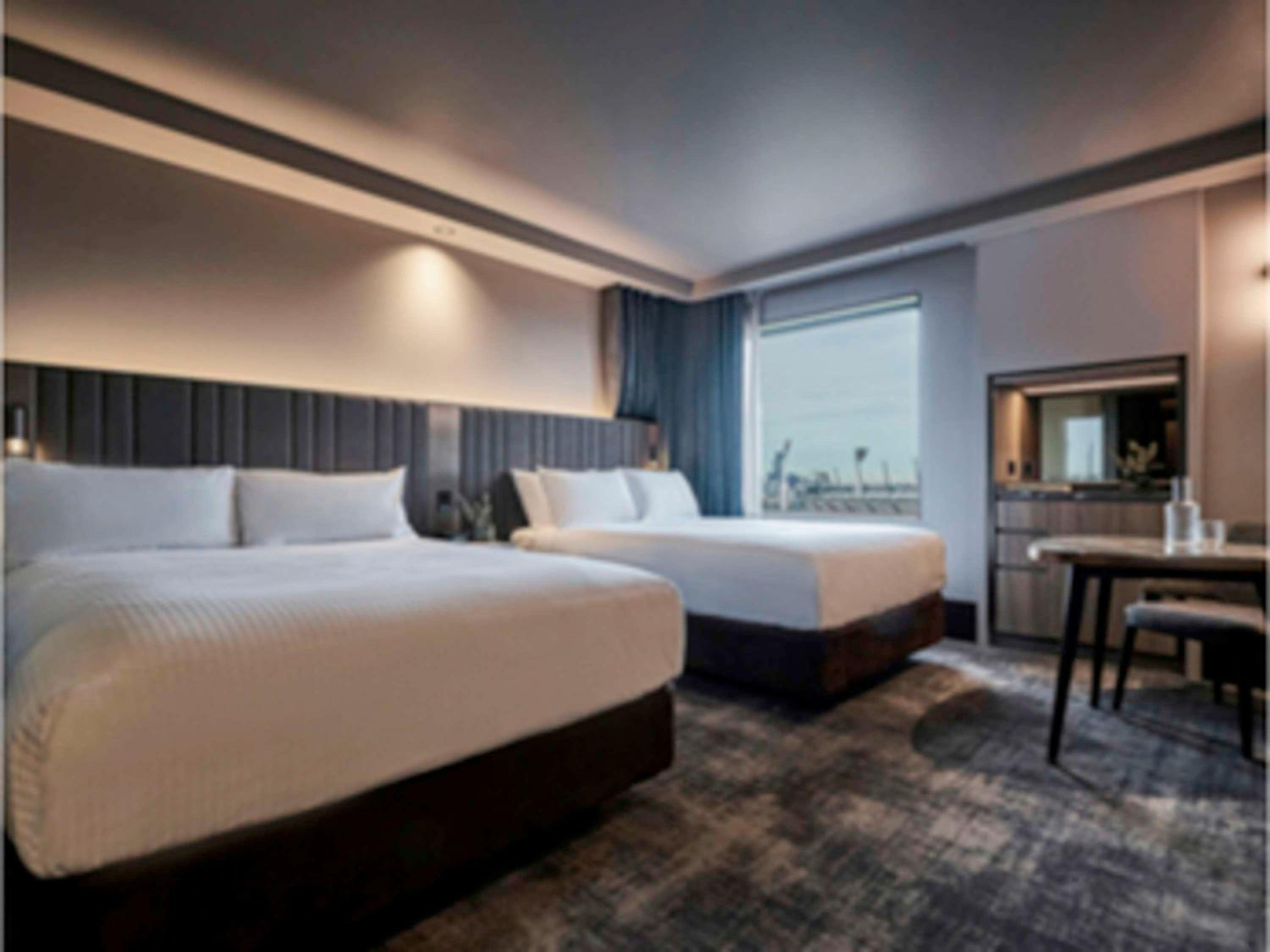 Superior Double Room with Two Double Beds - Photo 7