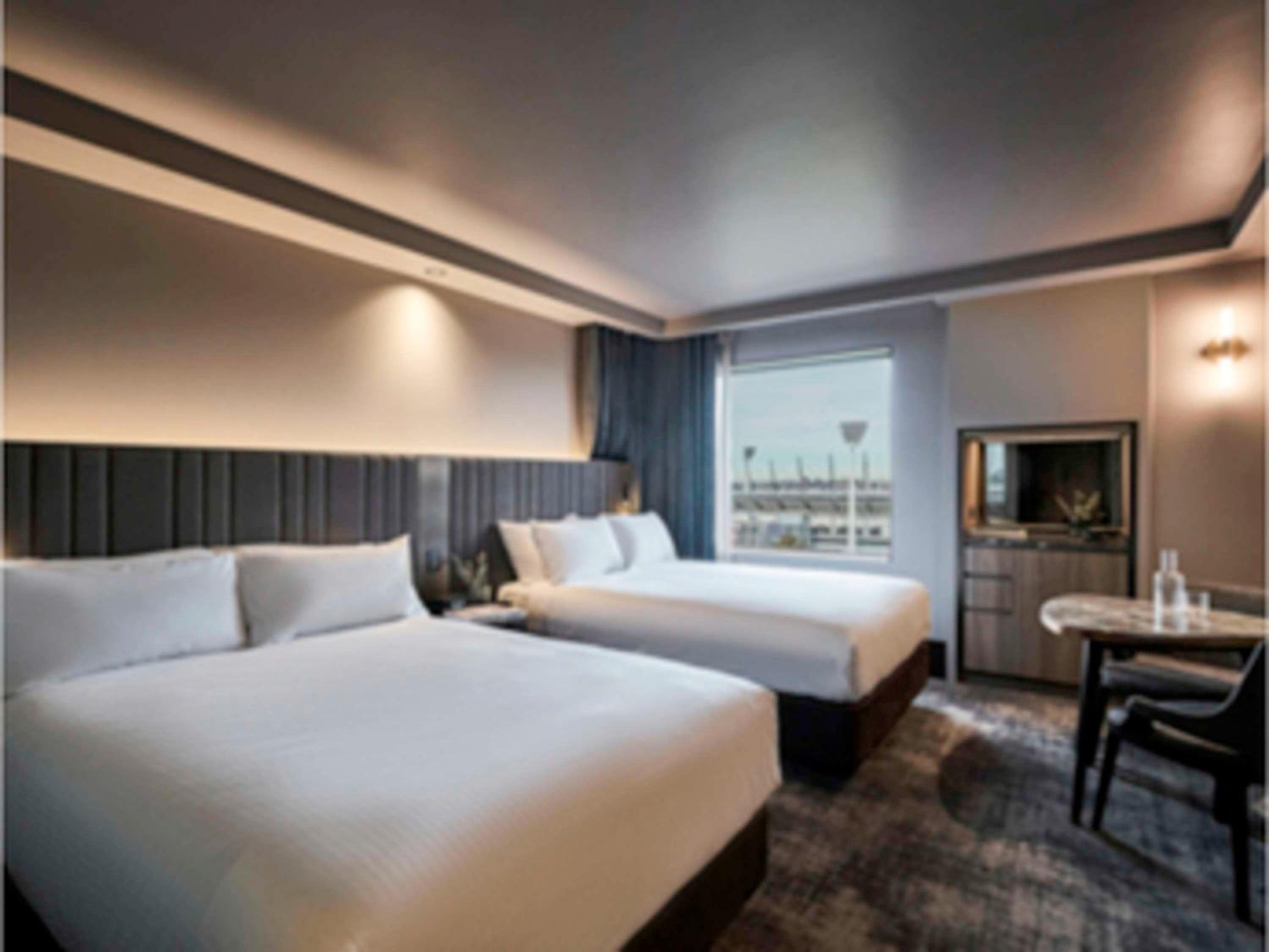 Superior Double Room with Two Double Beds - Photo 1