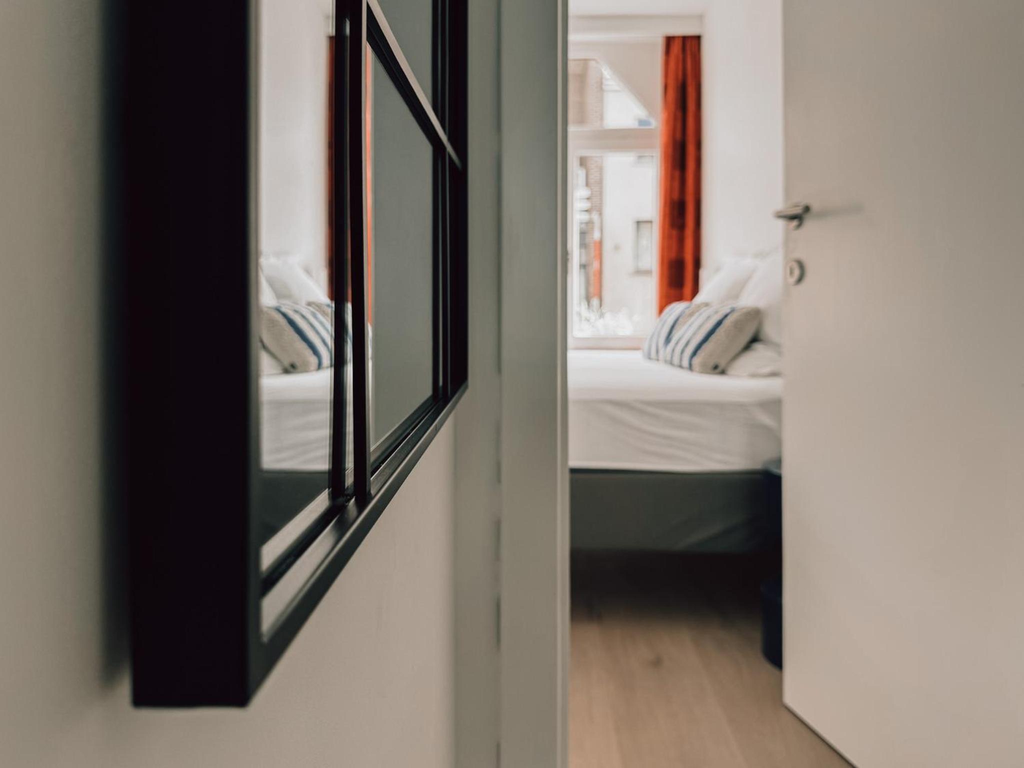 Studio Apartment photo 1