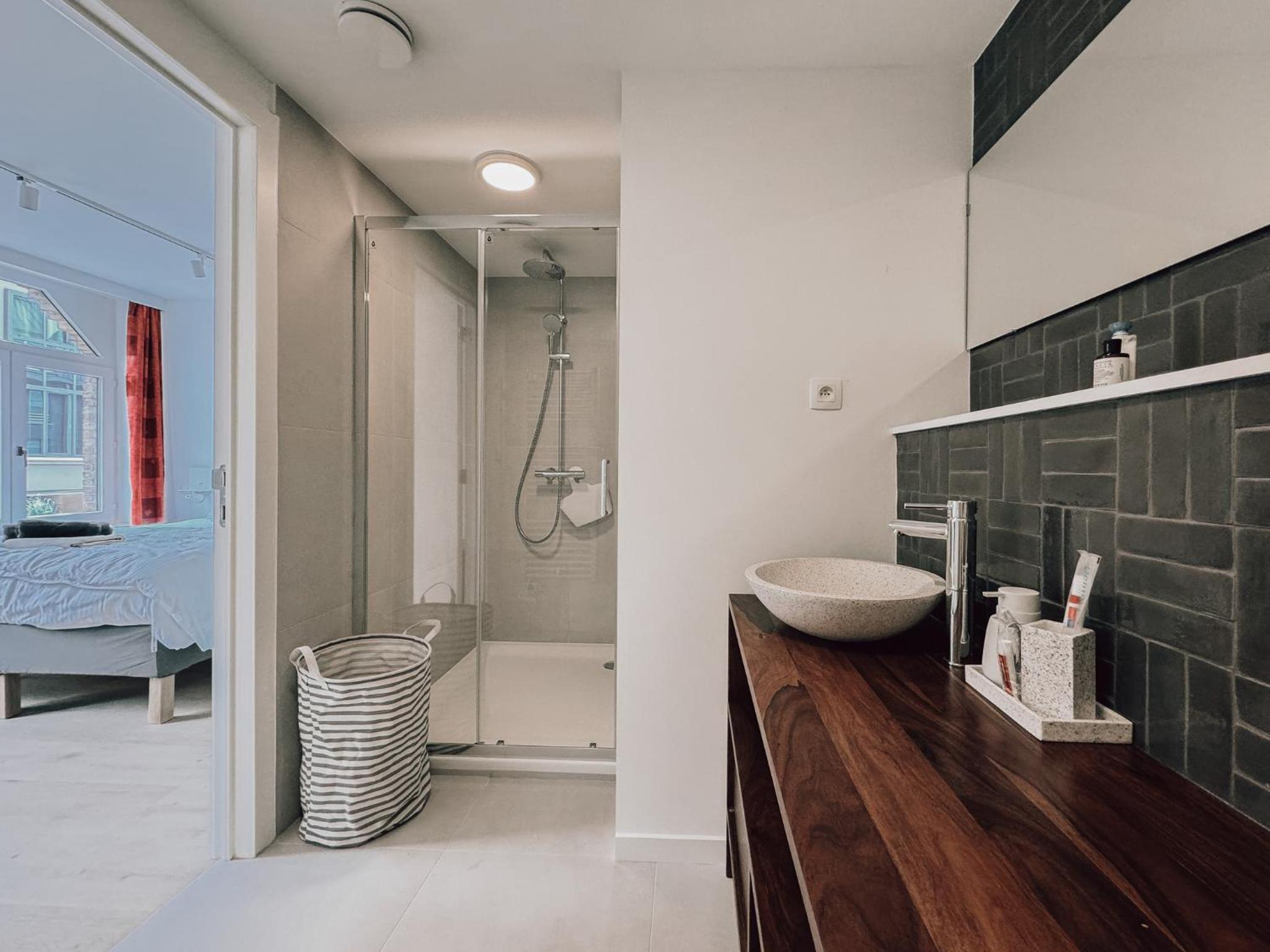 Studio Apartment photo 3
