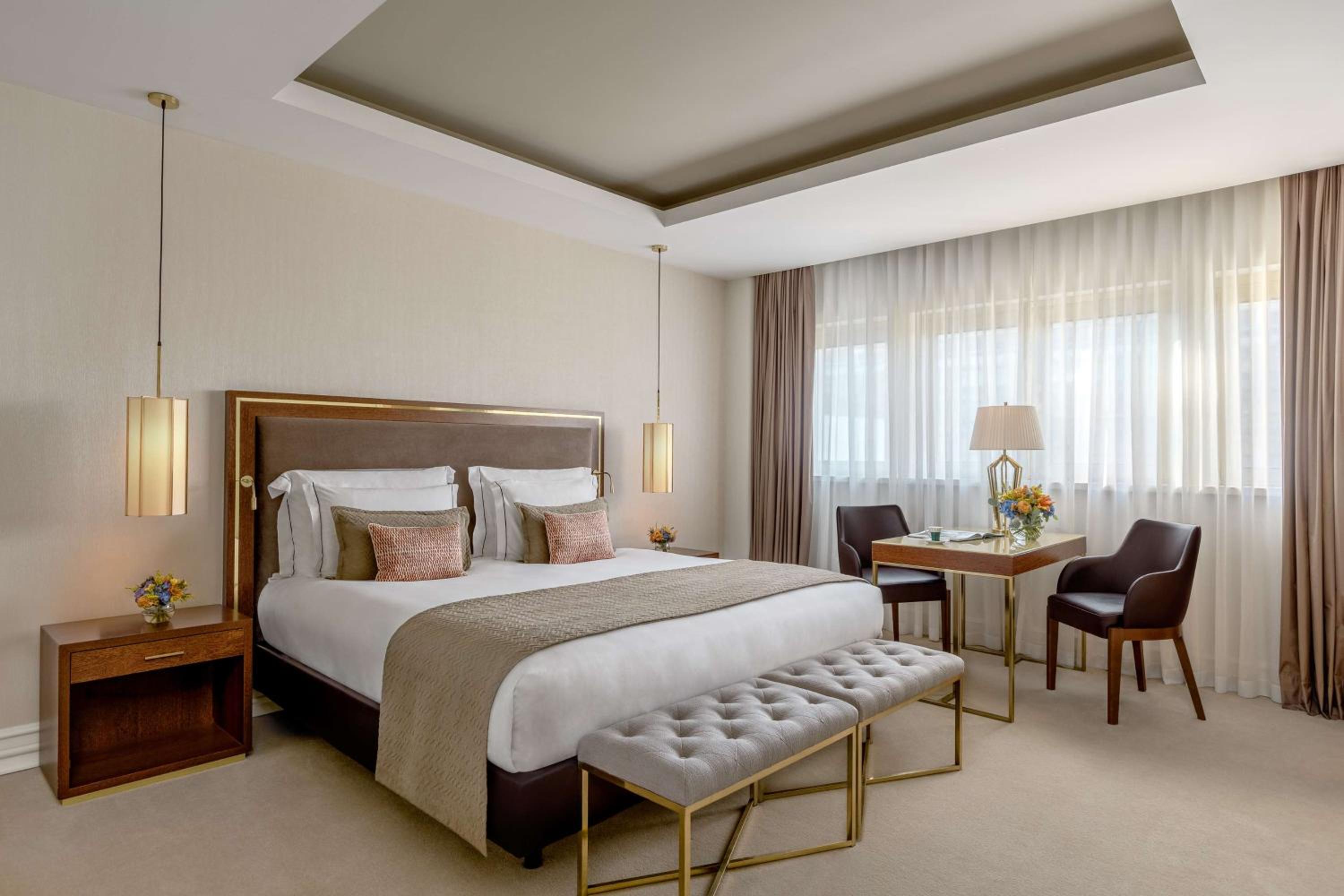 Executive Suite (Non Smoking)