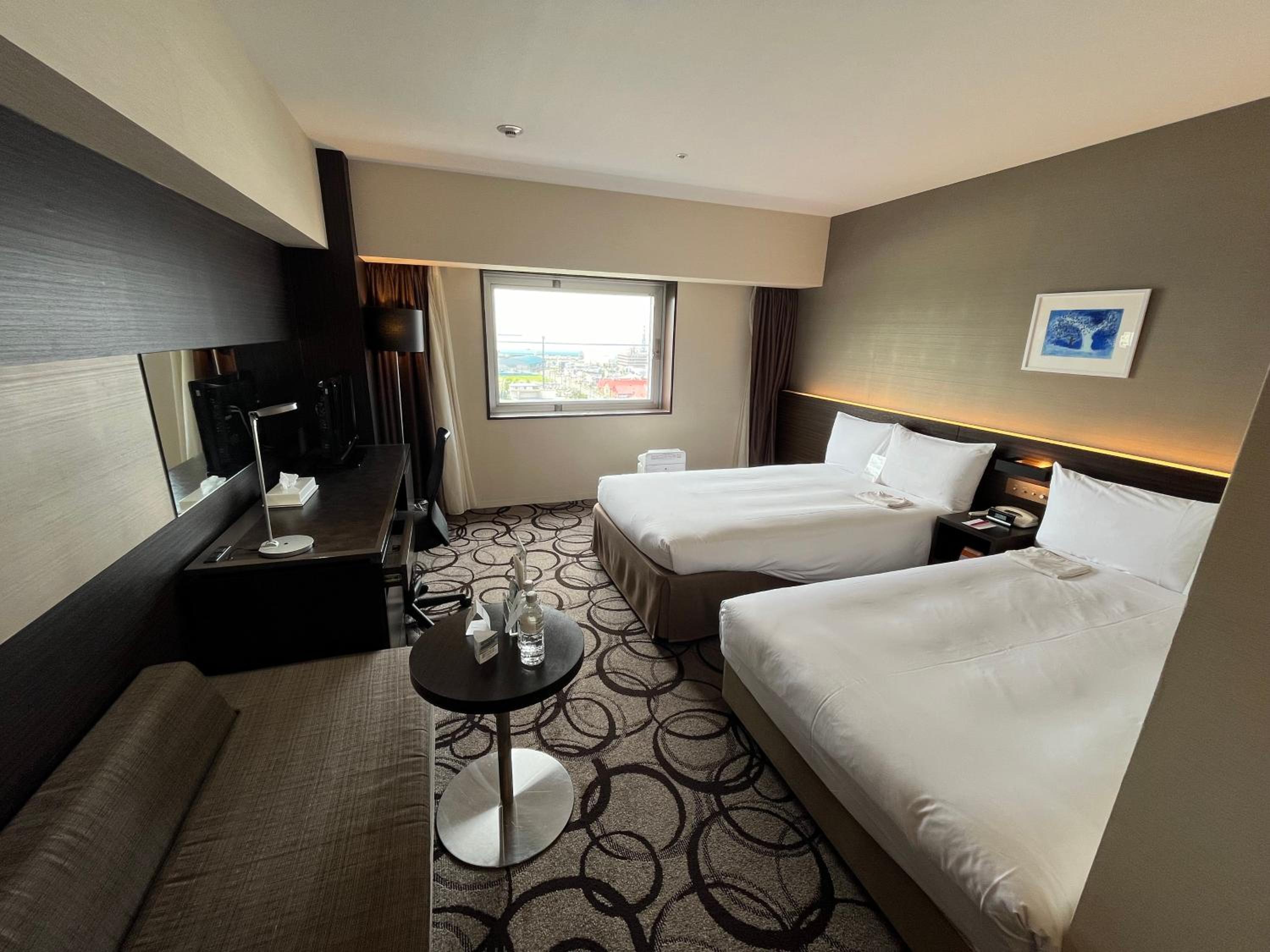 Deluxe Twin Room with Sea View - Non-Smoking - Photo 16