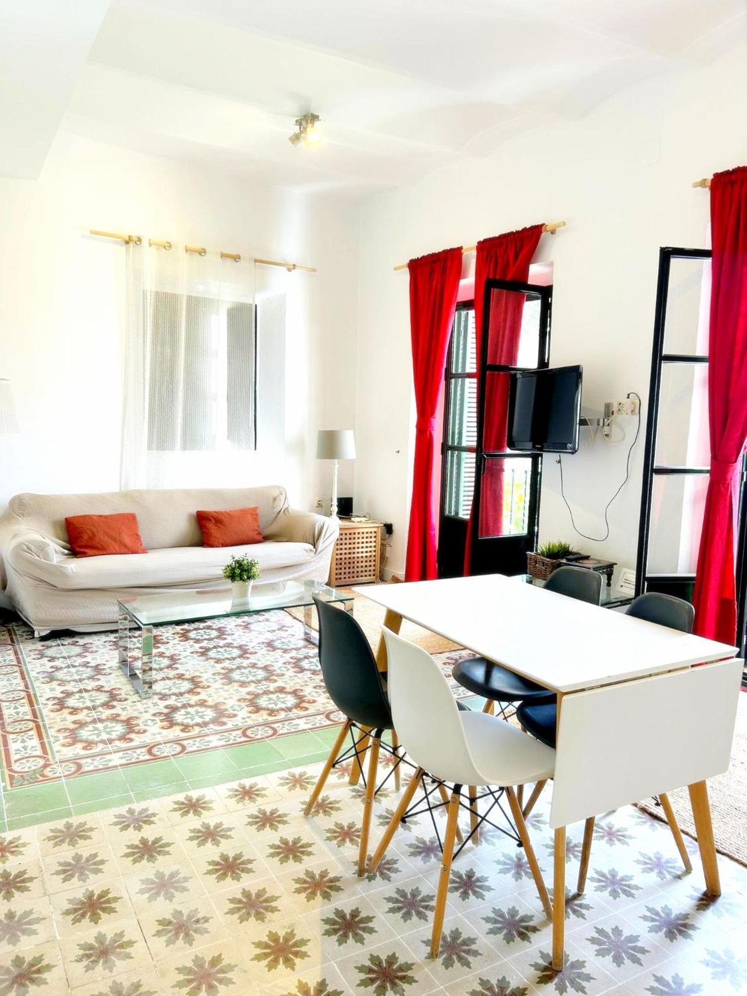 Apartamento grande de dos habitaciones