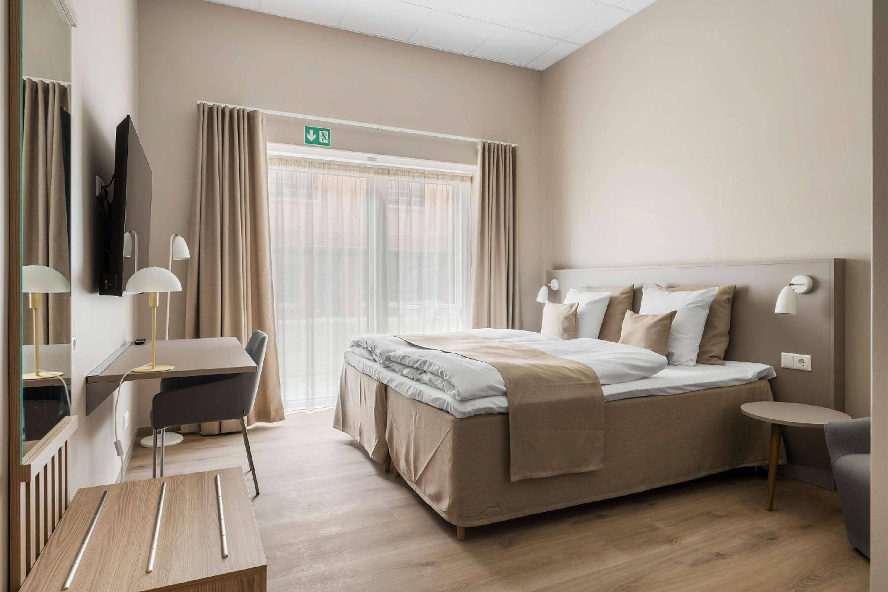 Comfort Twin Room - Photo 9