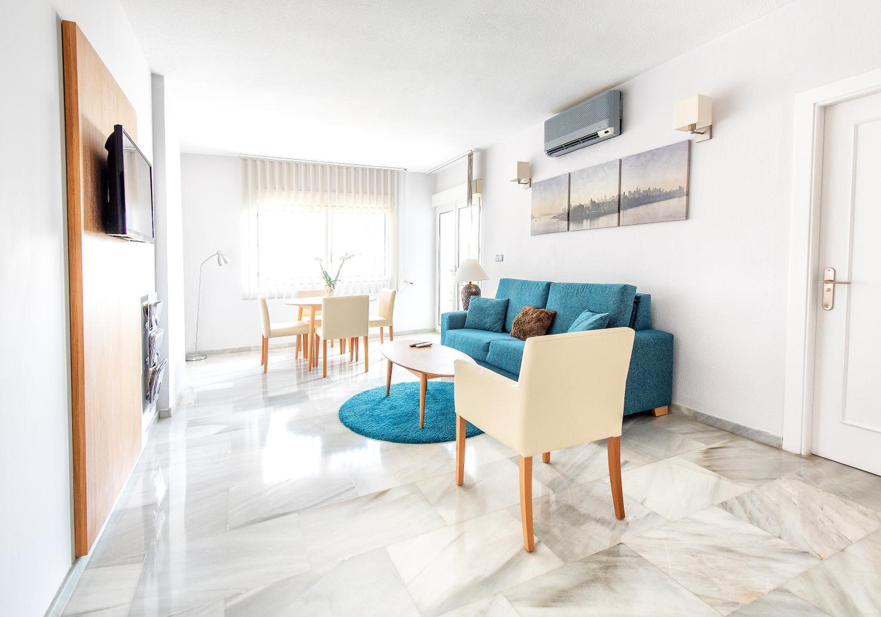 One-Bedroom Apartment with Sea View - Photo 1
