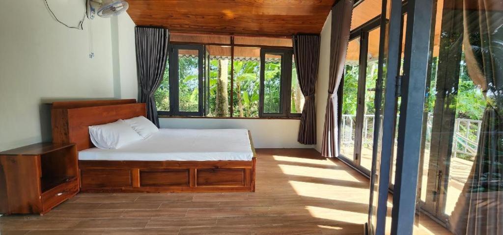 Bungalow with Garden View photo 3