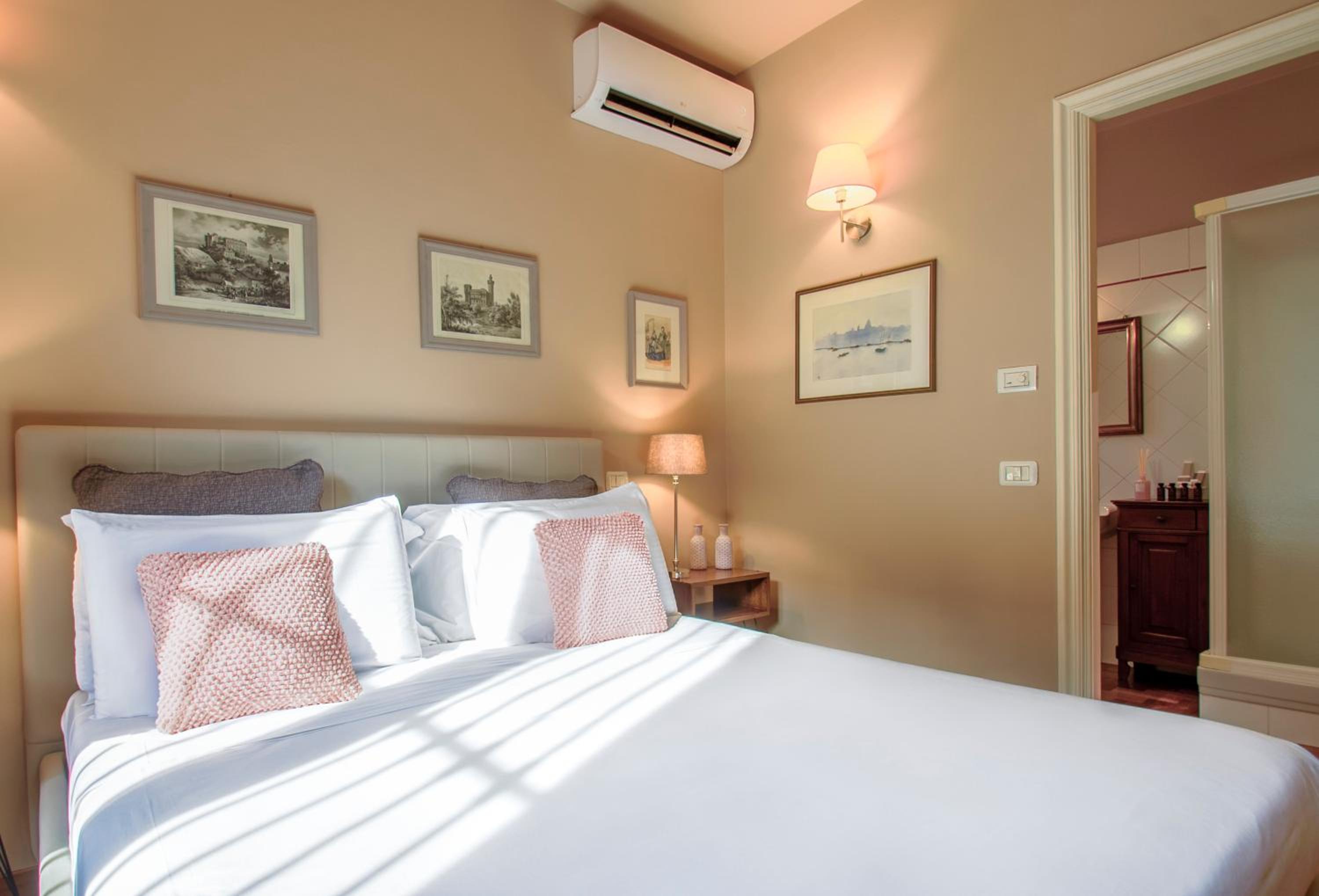 Double Room photo 2
