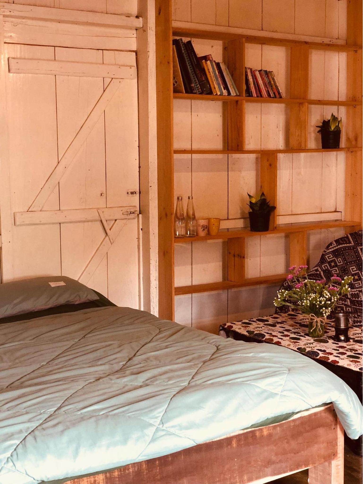 Deluxe Room (2 Adults + 1 Child) photo 3