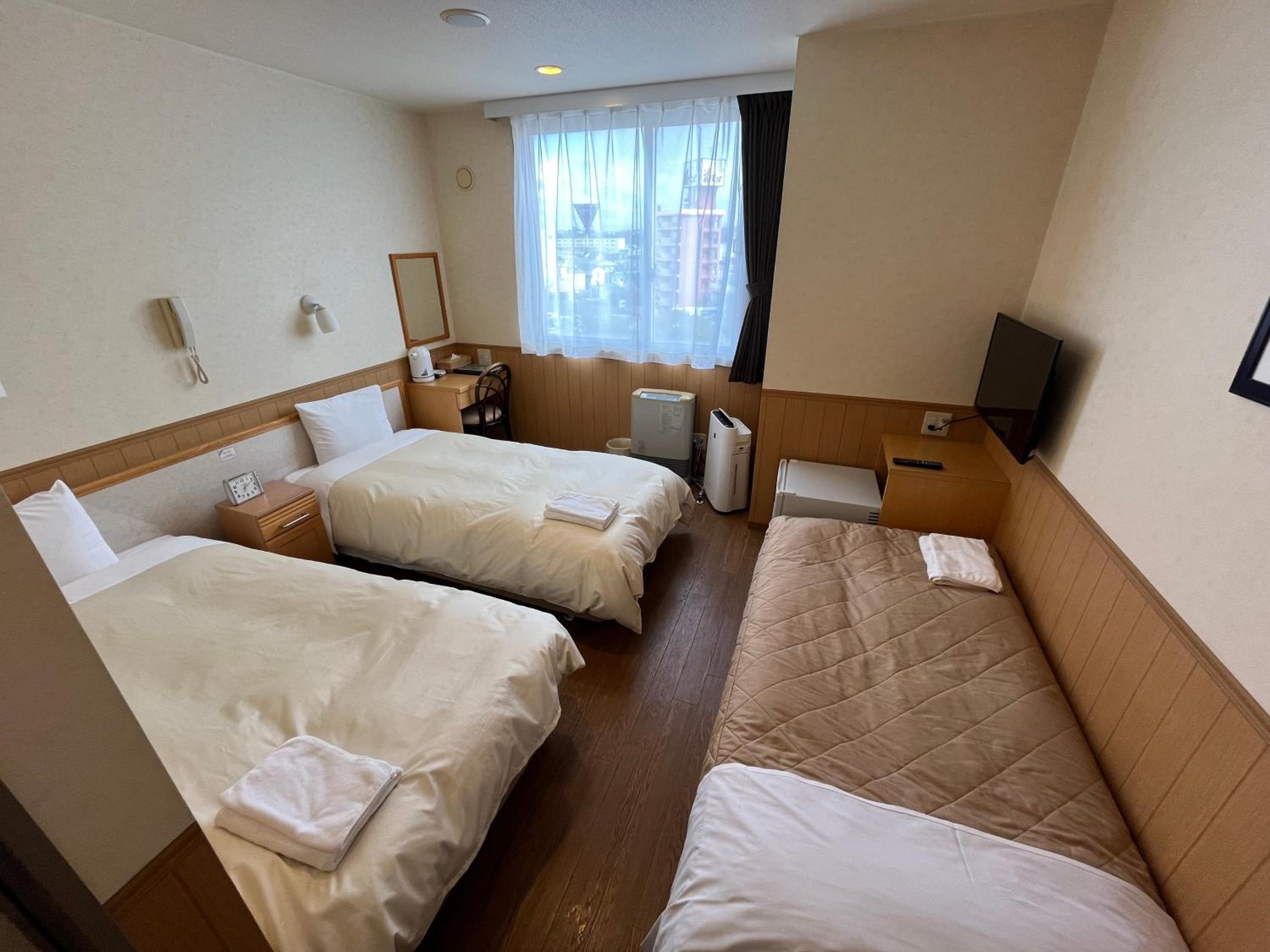 Triple Room - Non-Smoking