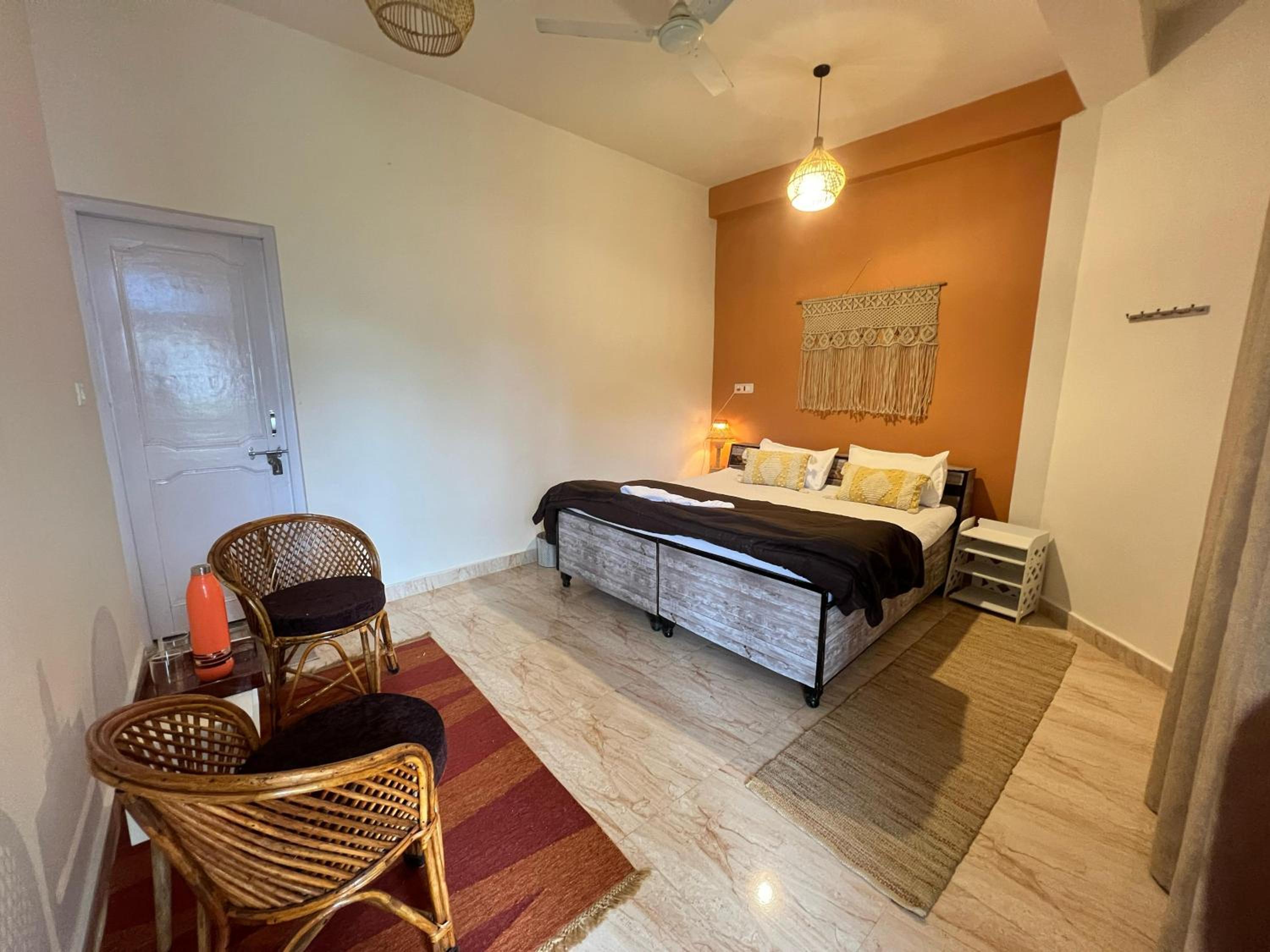 Double Room with Private Bathroom photo 3