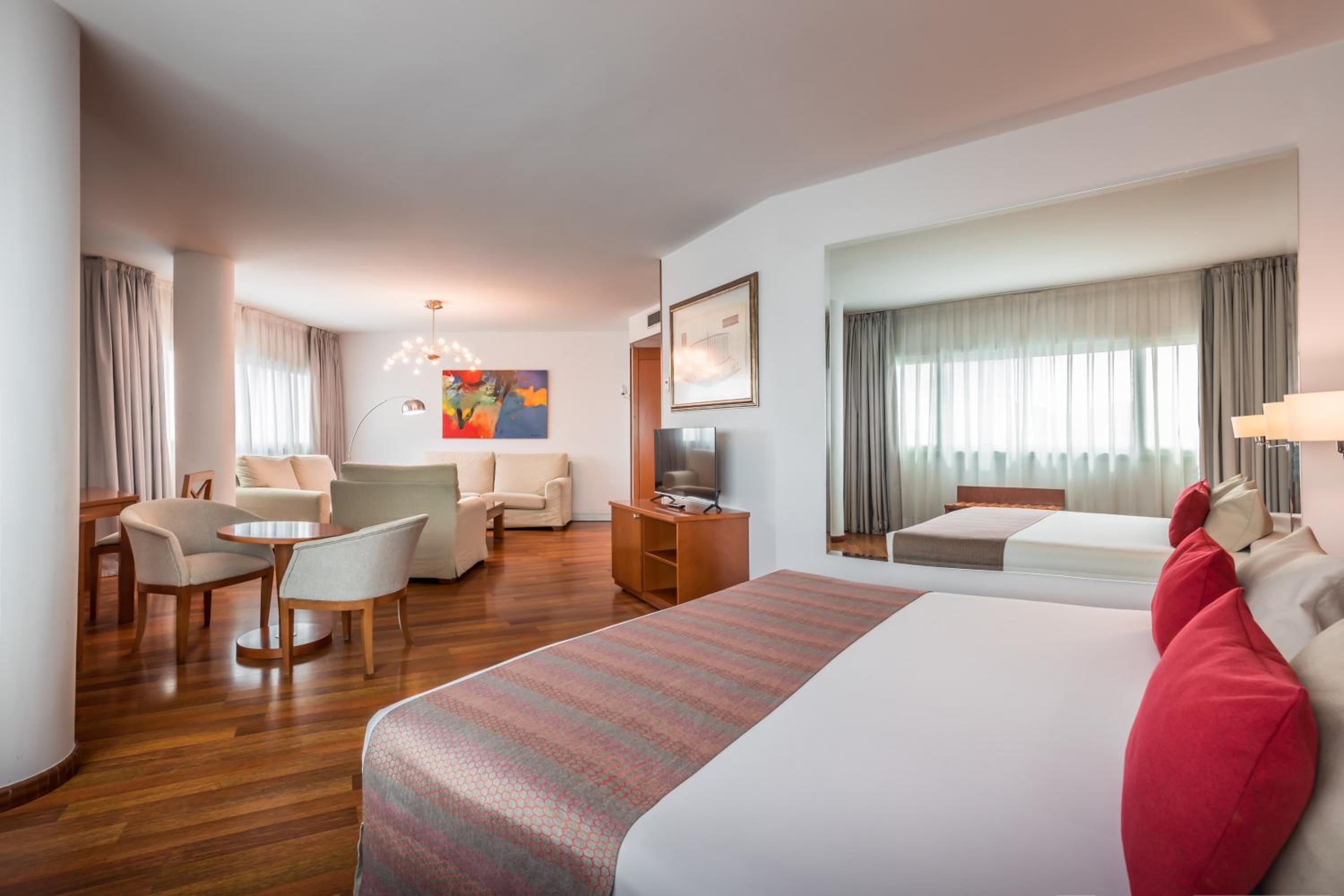 Junior Suite - Photo 1