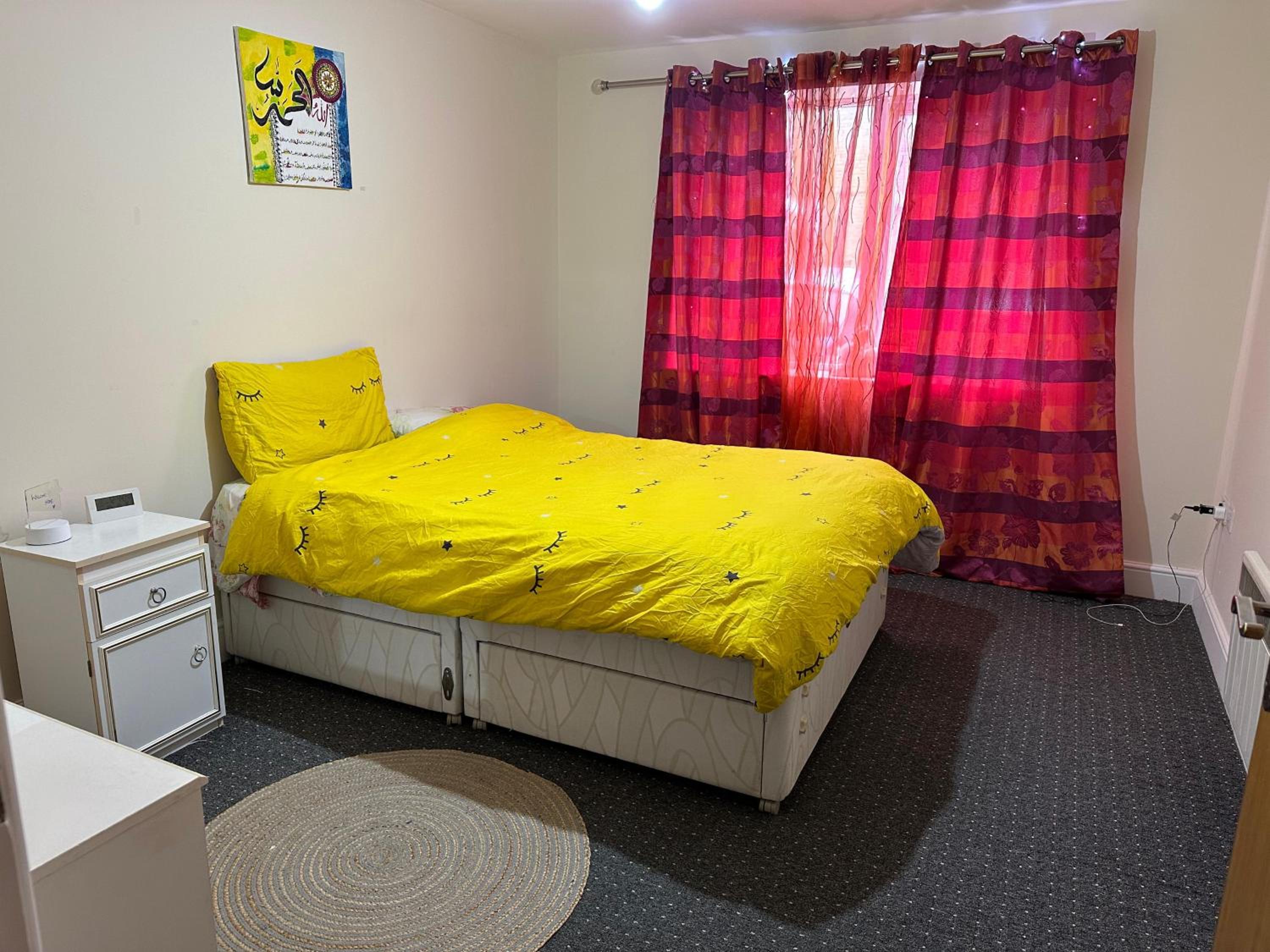 Double Room with Shared Bathroom photo 1