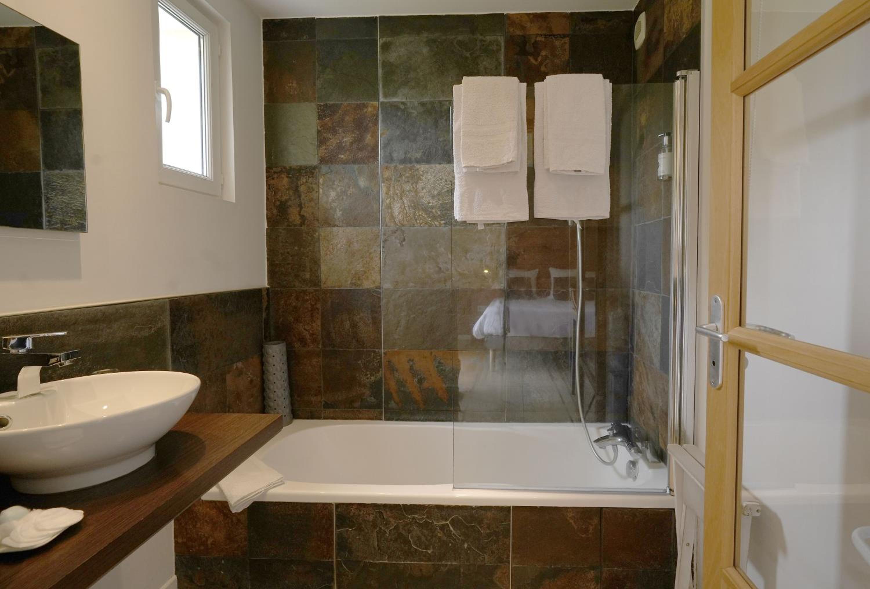 Chalet - Disability Access photo 2