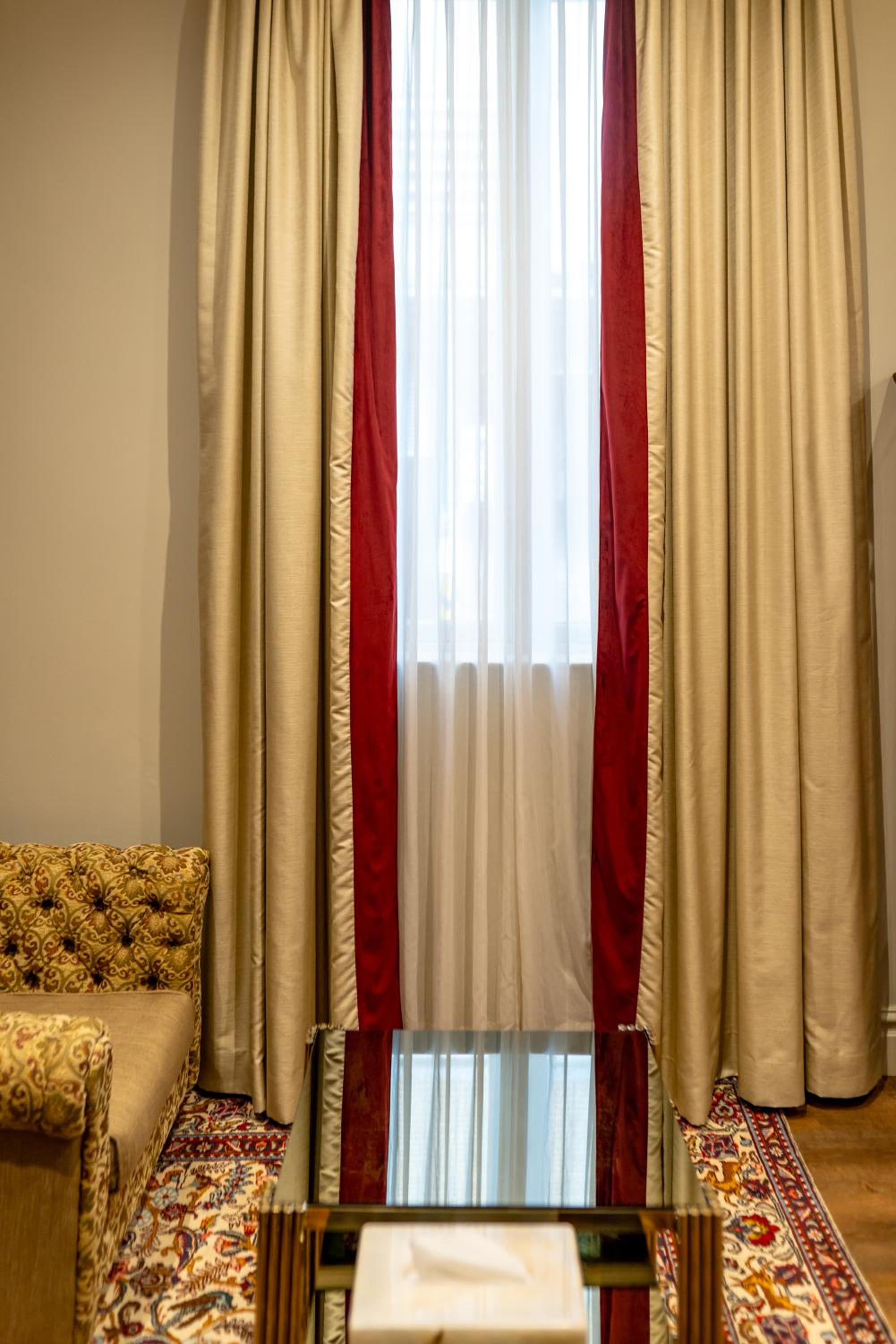 Deluxe King Room photo 2